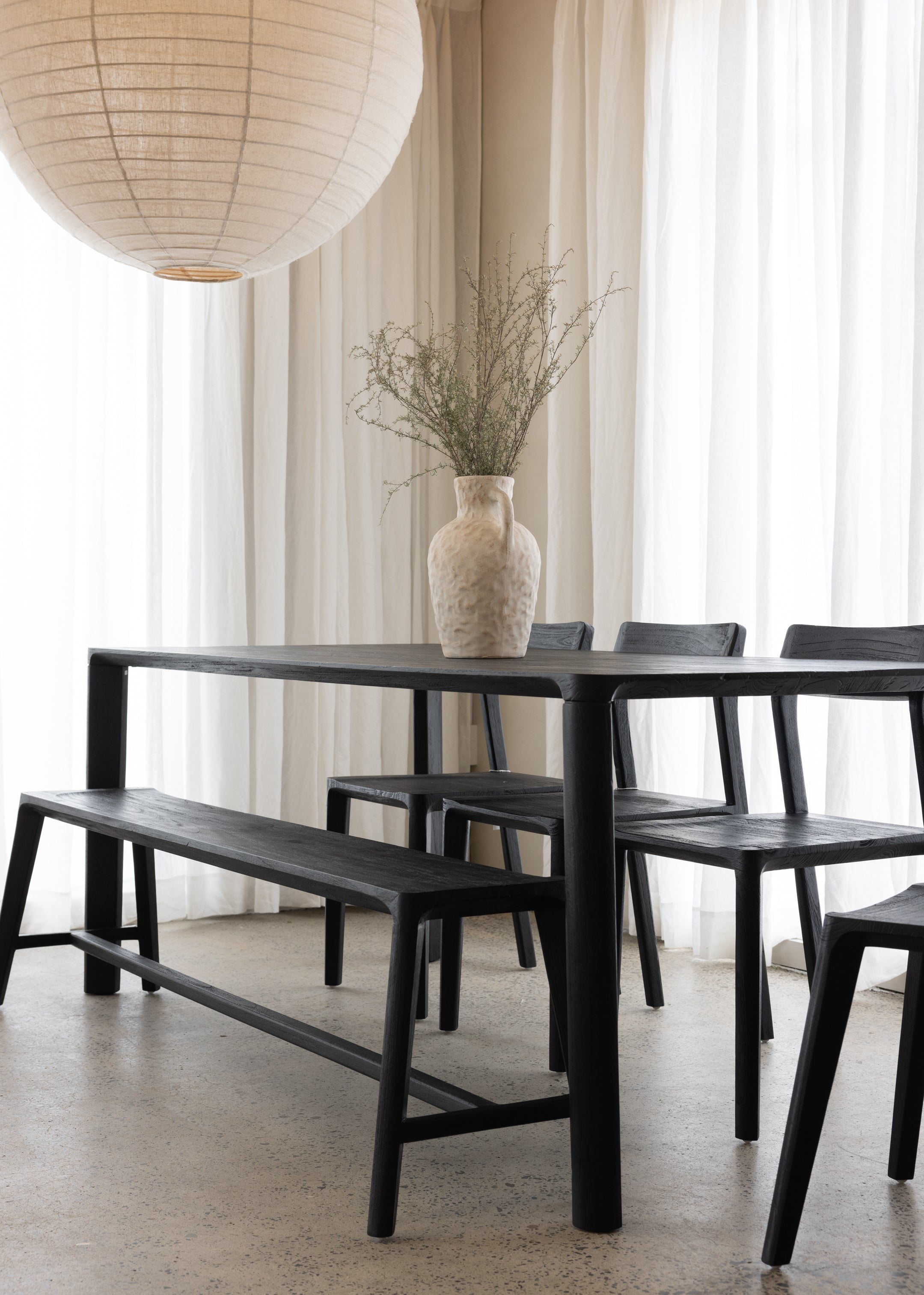 Glide Dining Table 220 / Black