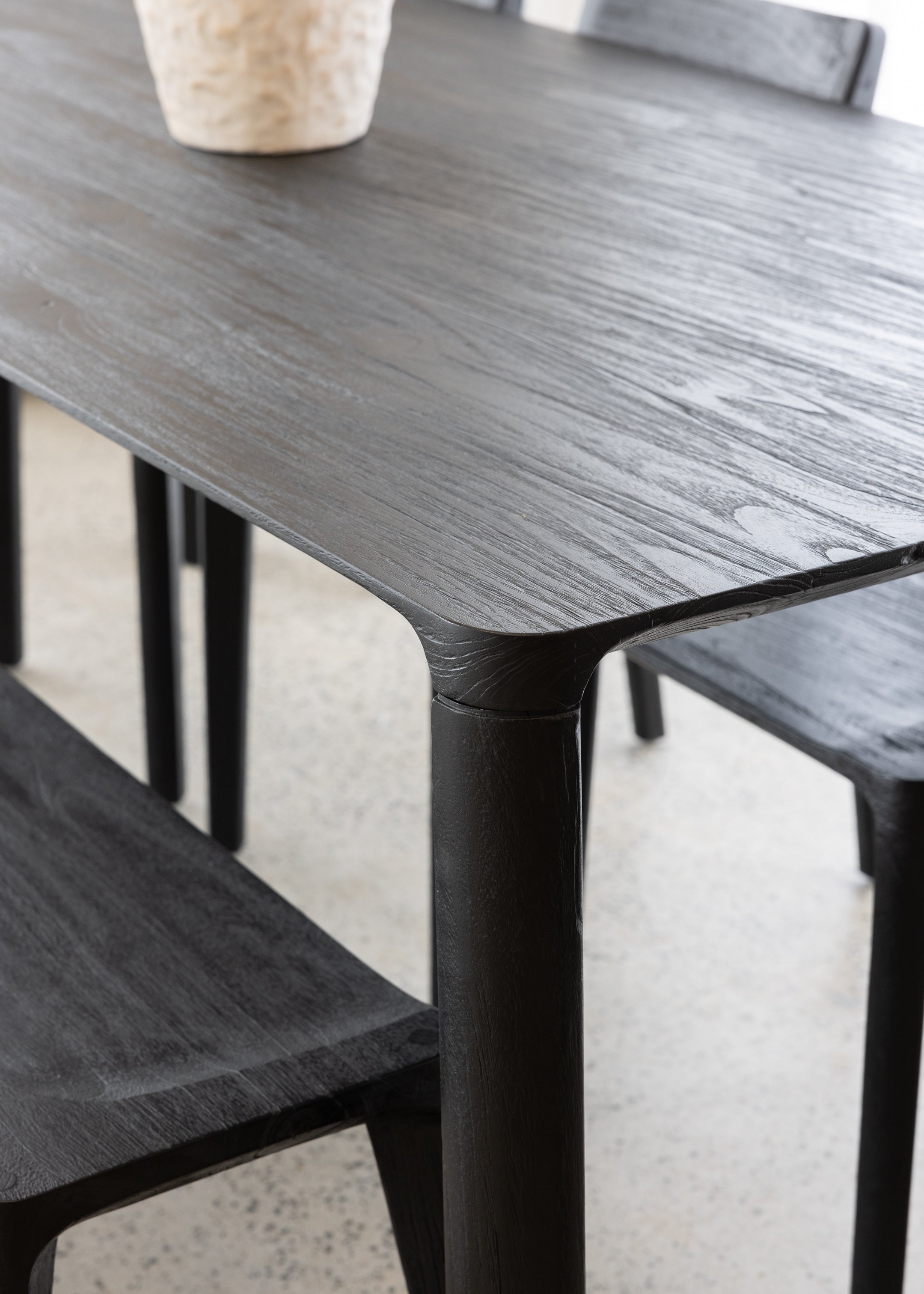 Glide Dining Table 200 / Black