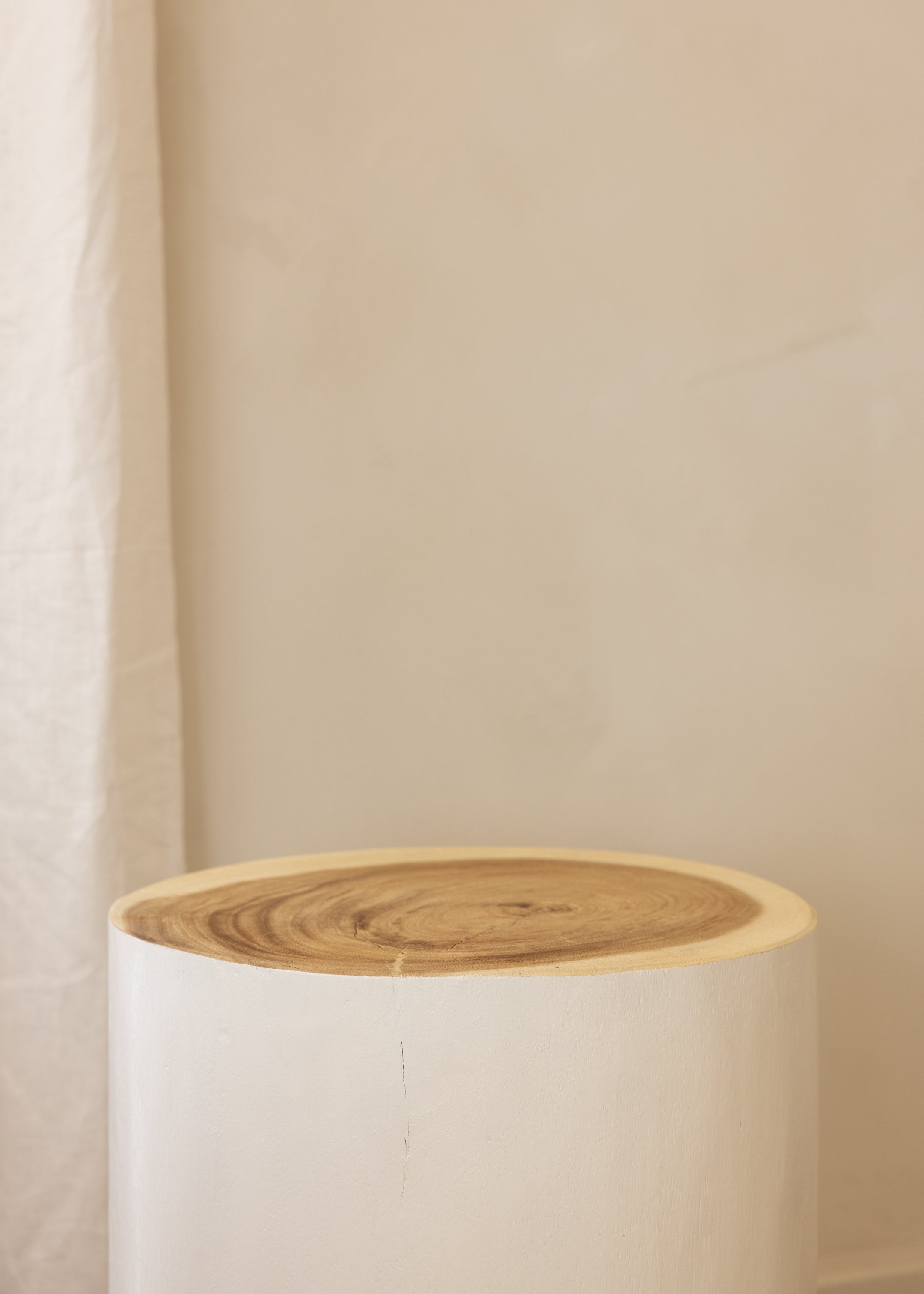 Noah Stool / White With Natural Top