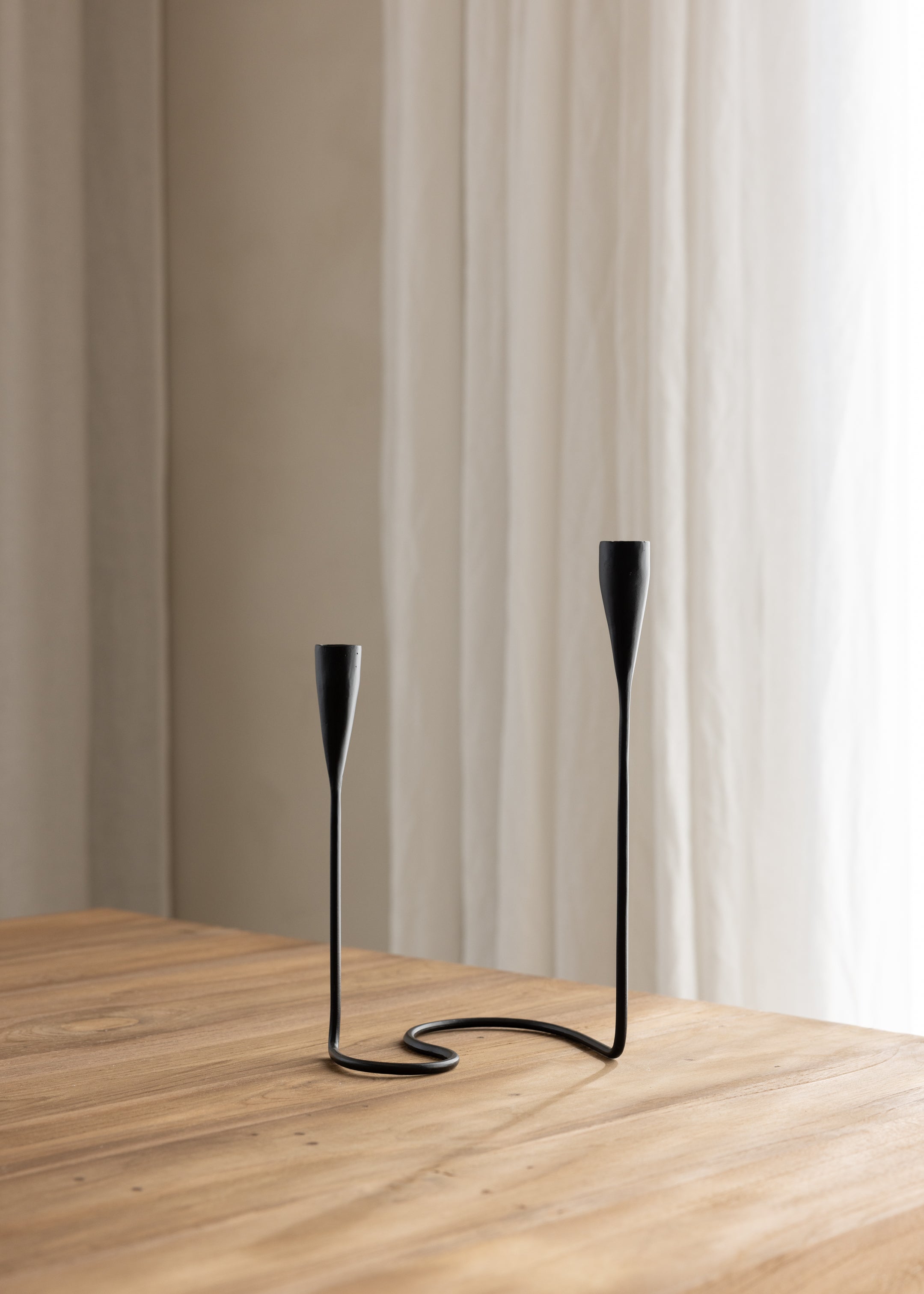 Cleo Candle Holder / Black