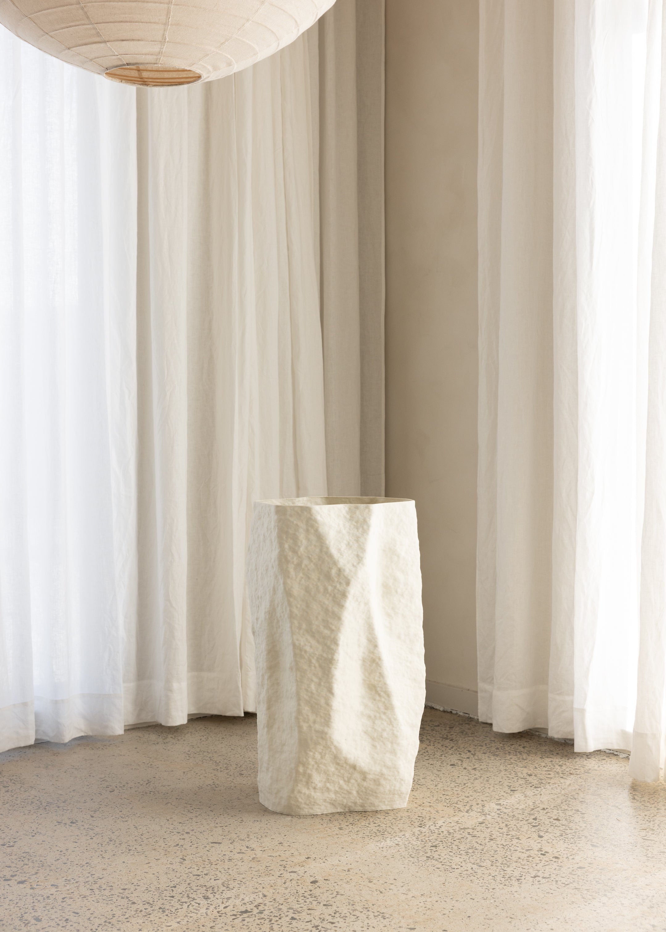 Rock Plinth / Eggshell