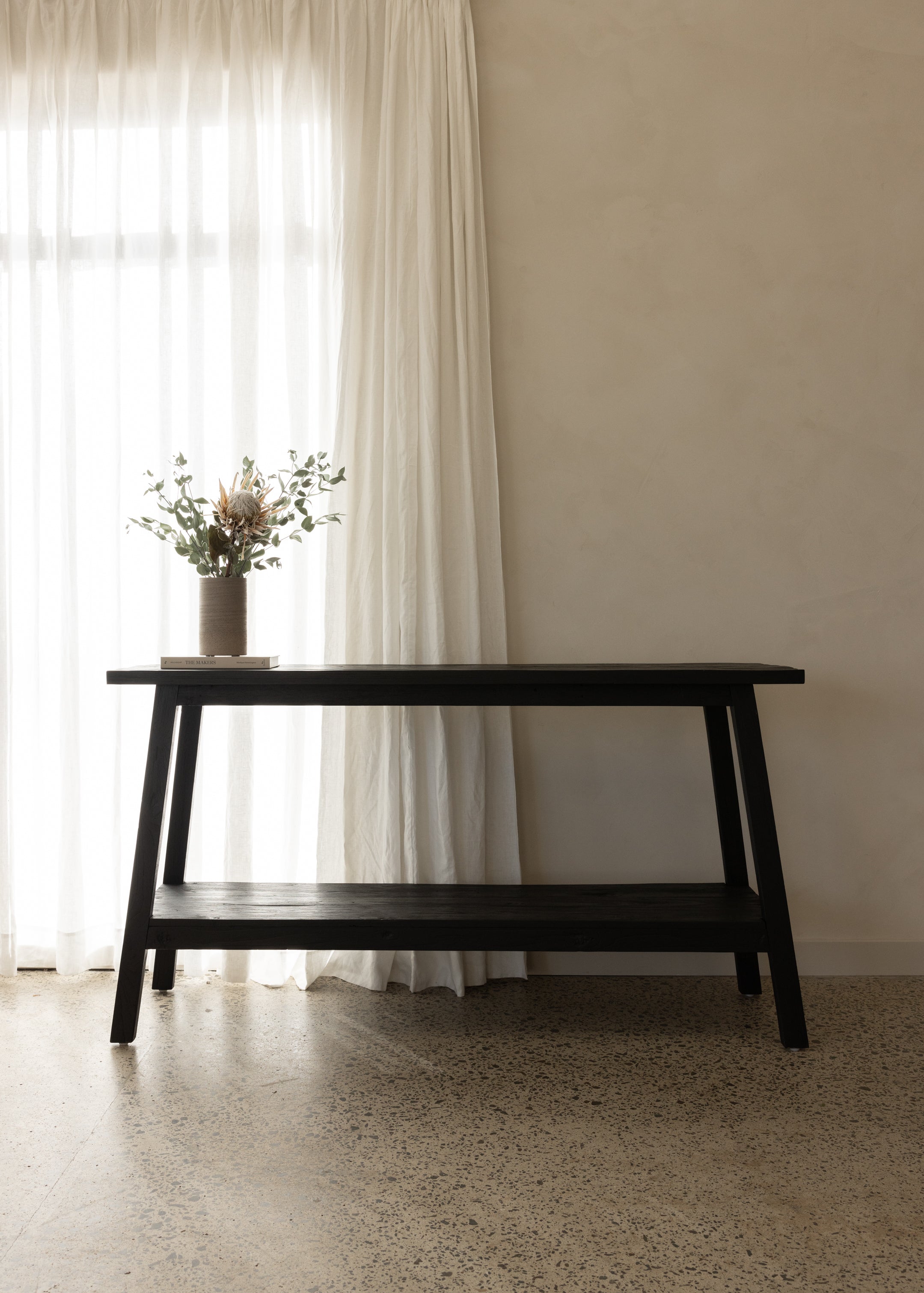 Sara Teak Console 150cm / Black