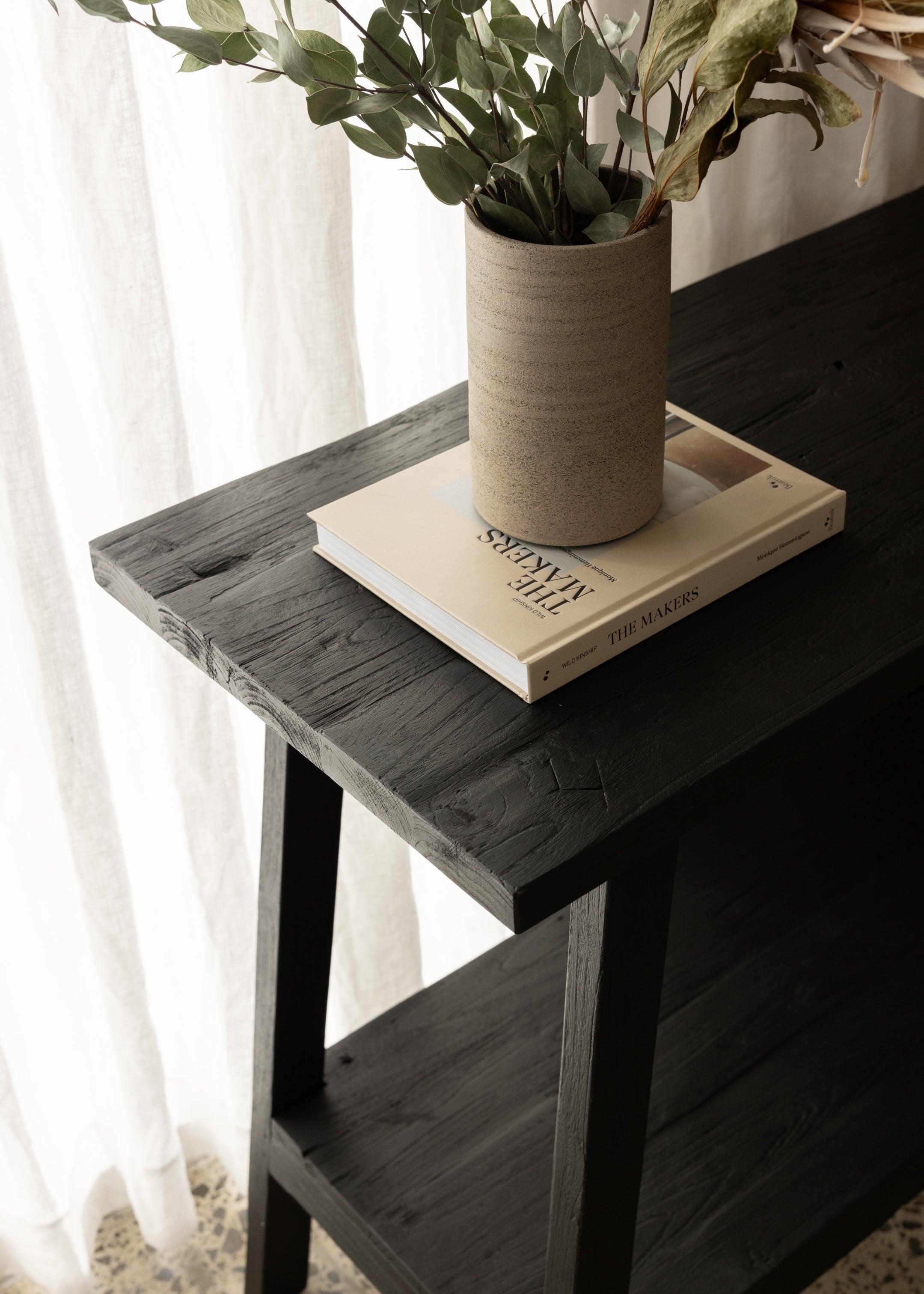 Sara Teak Console / Black