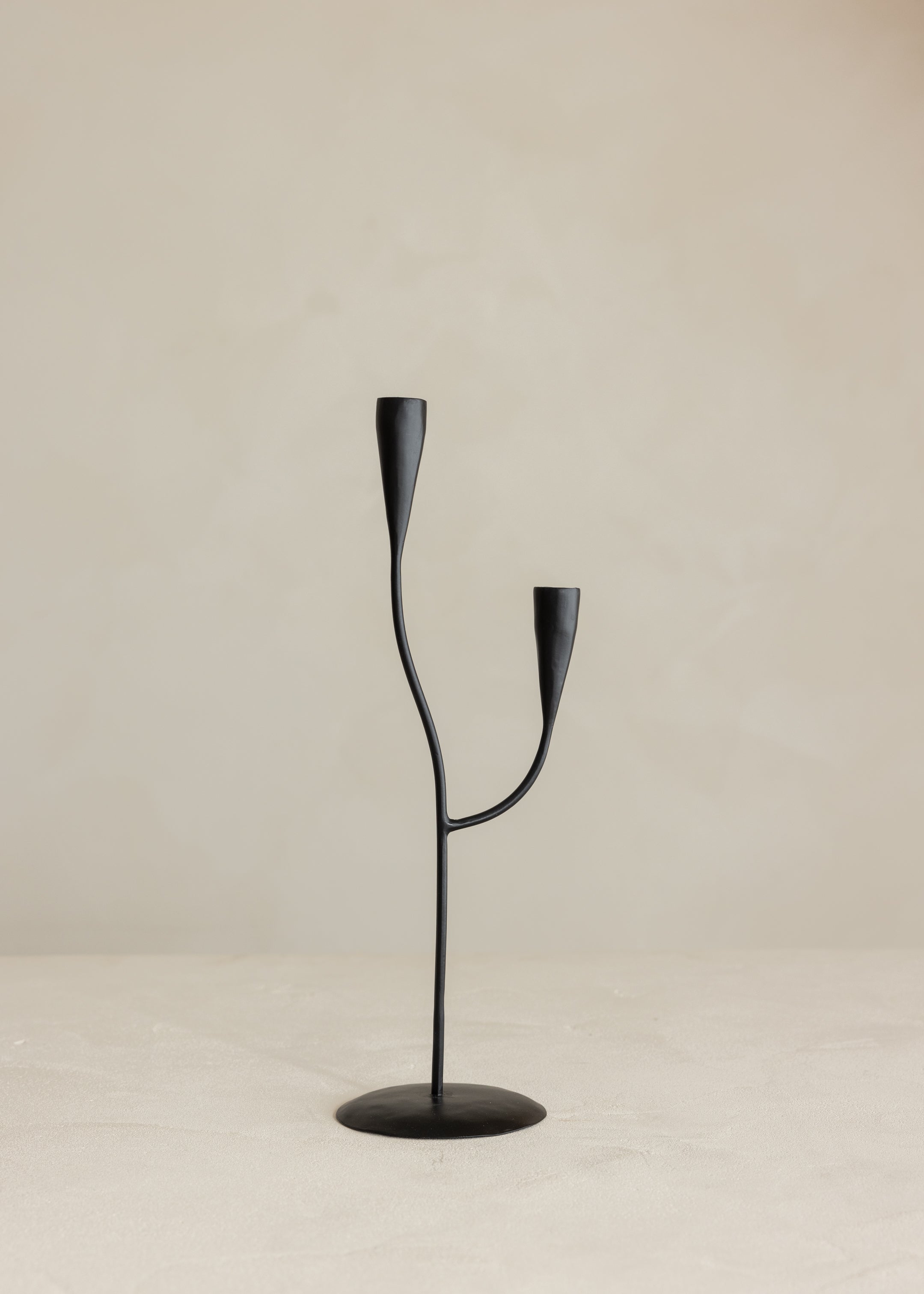 Calla Candle Holder / Black