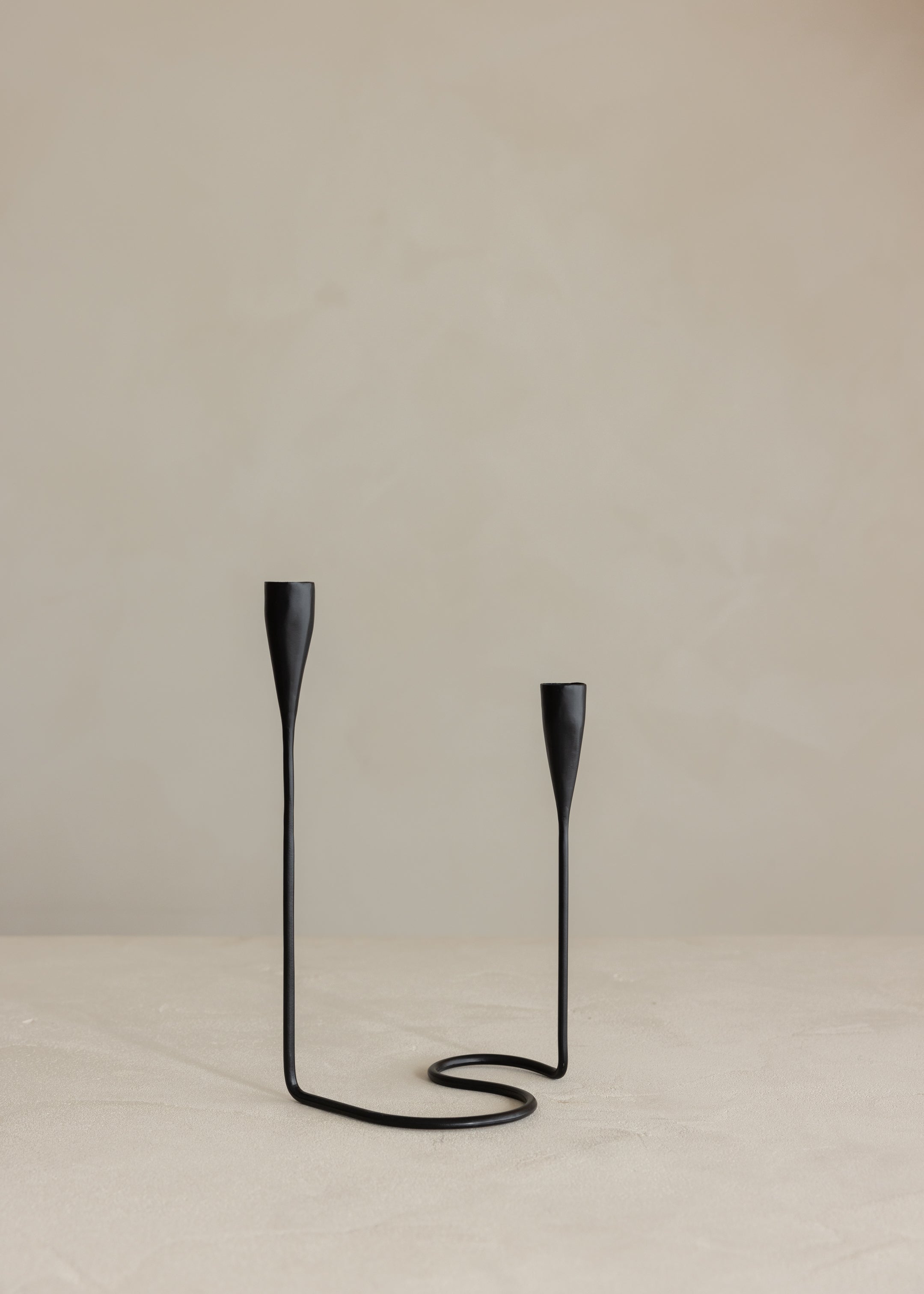 Cleo Candle Holder / Black