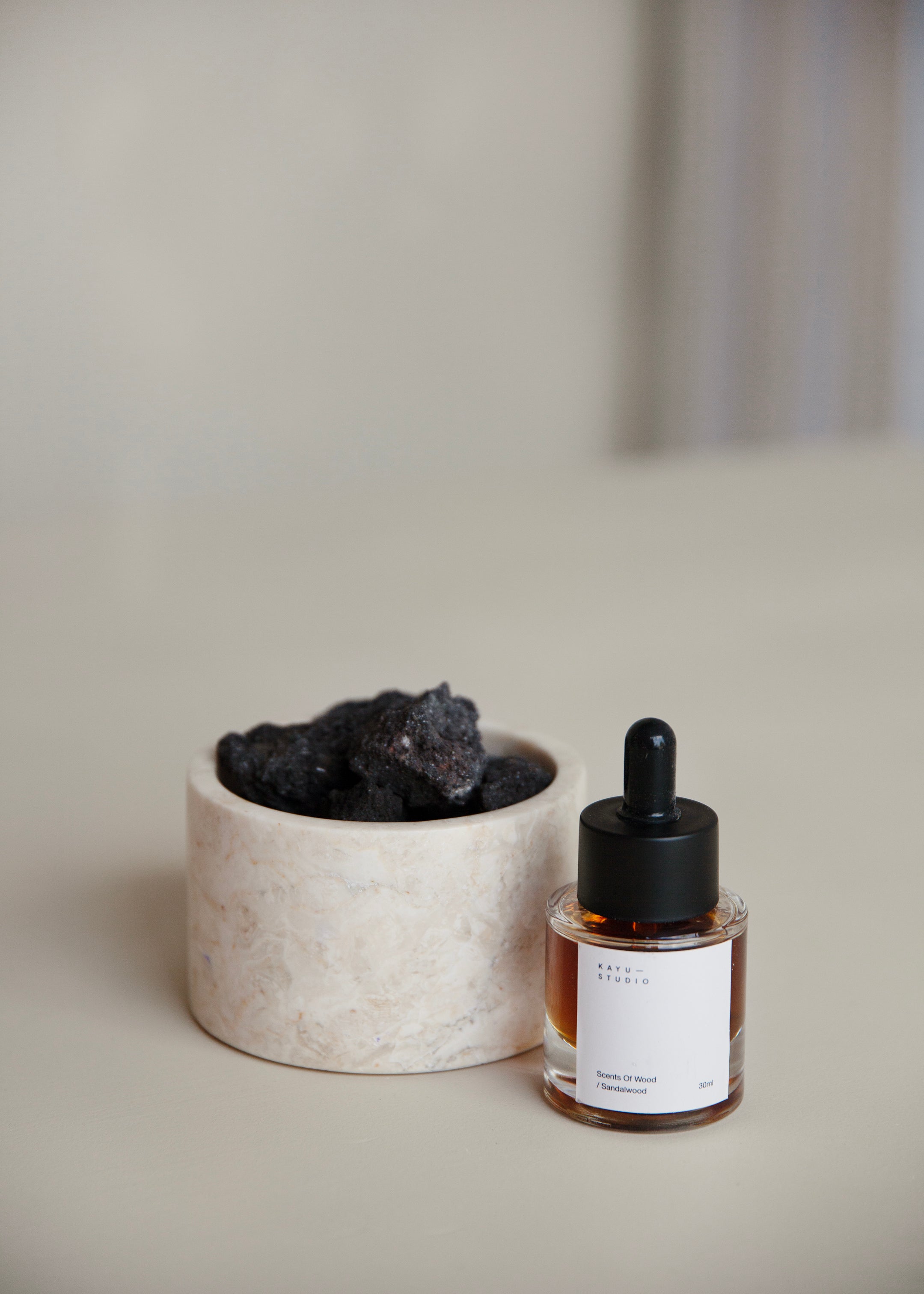 Kayu Signature Volcanic Rock Diffuser / Sandalwood