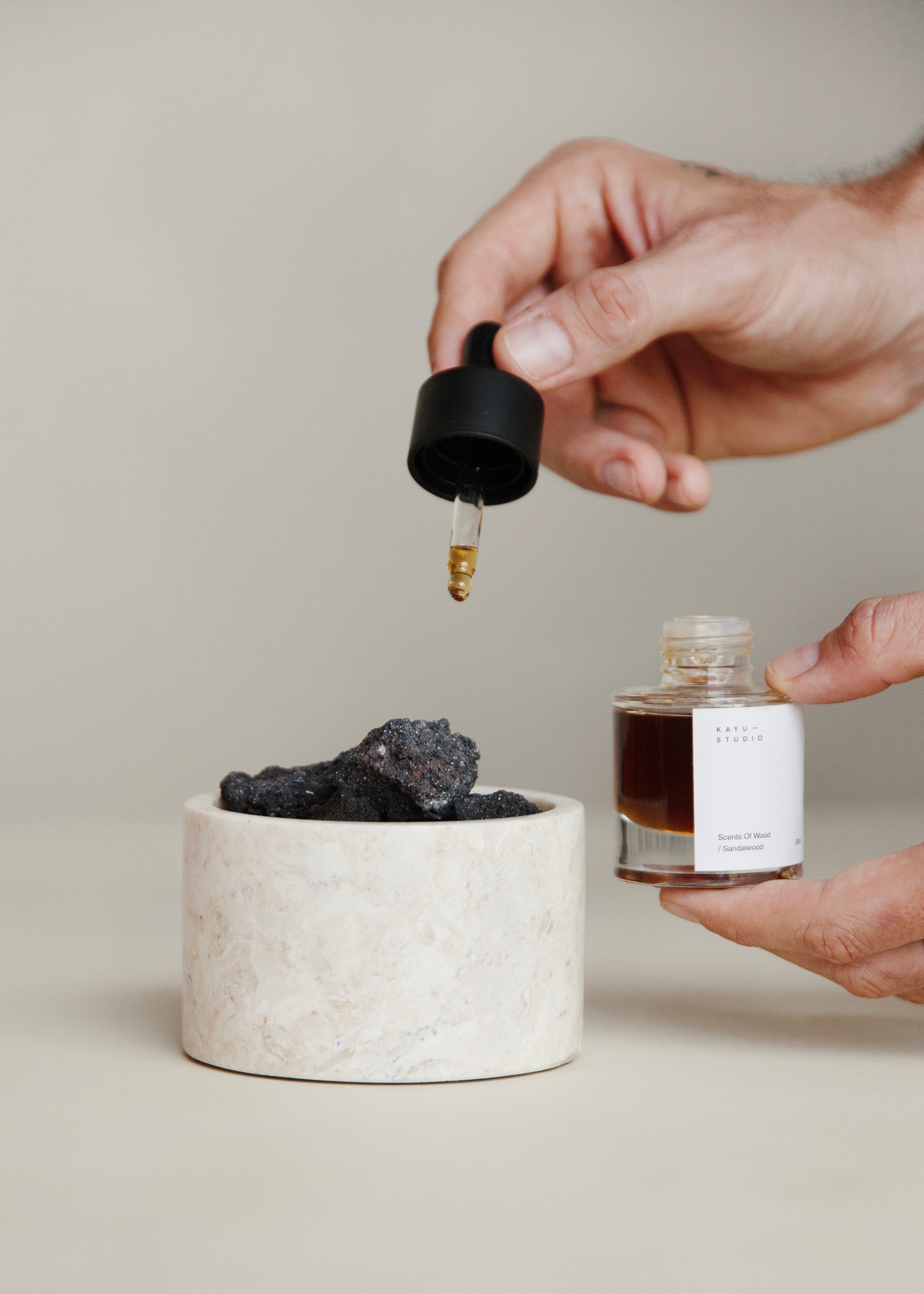 Kayu Signature Volcanic Rock Diffuser / Sandalwood