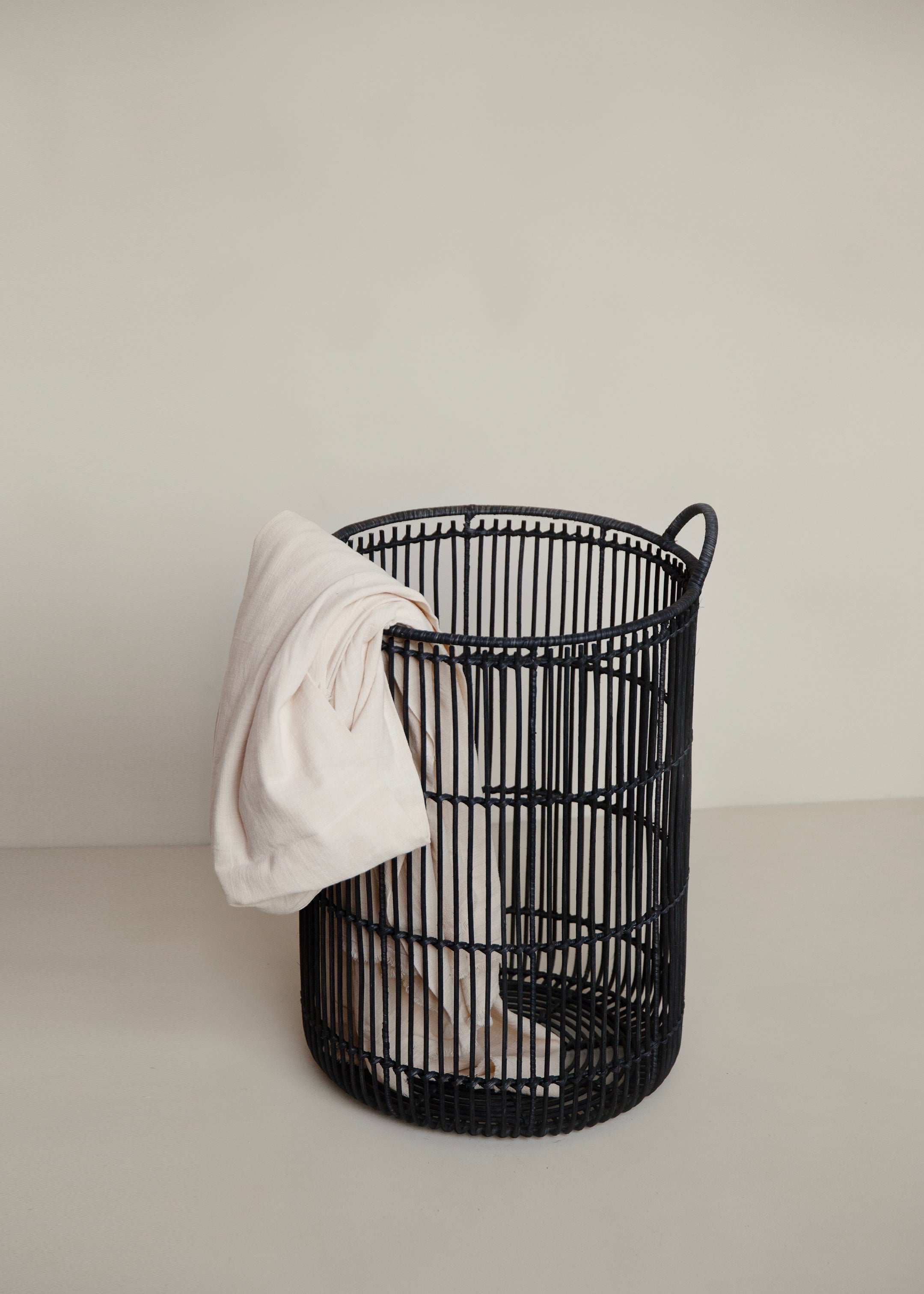 Rattan Basket Large / Charcoal