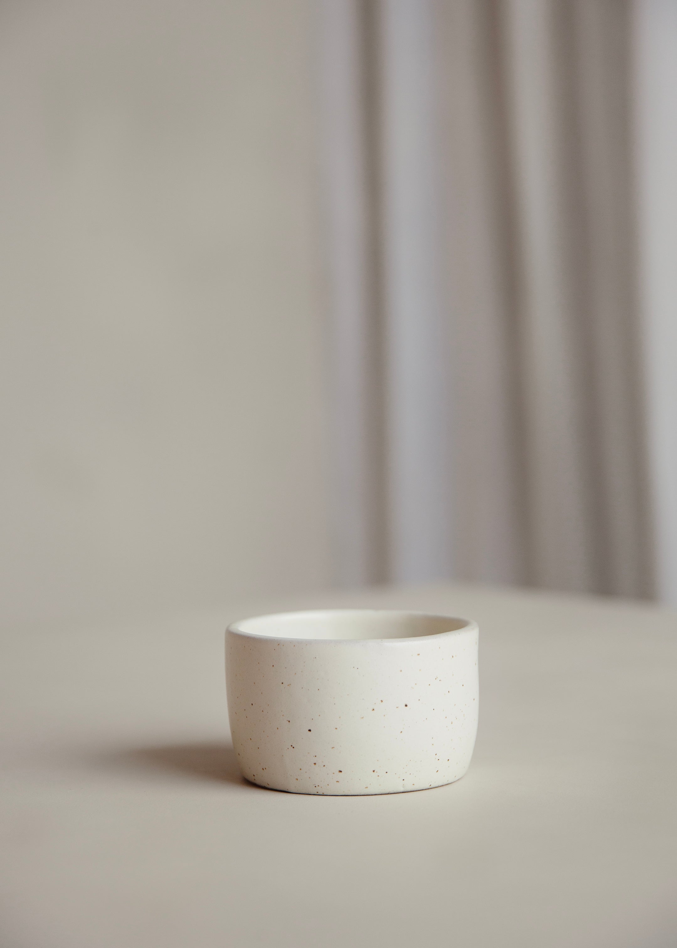 Dahayu Ramekin / Speckled White