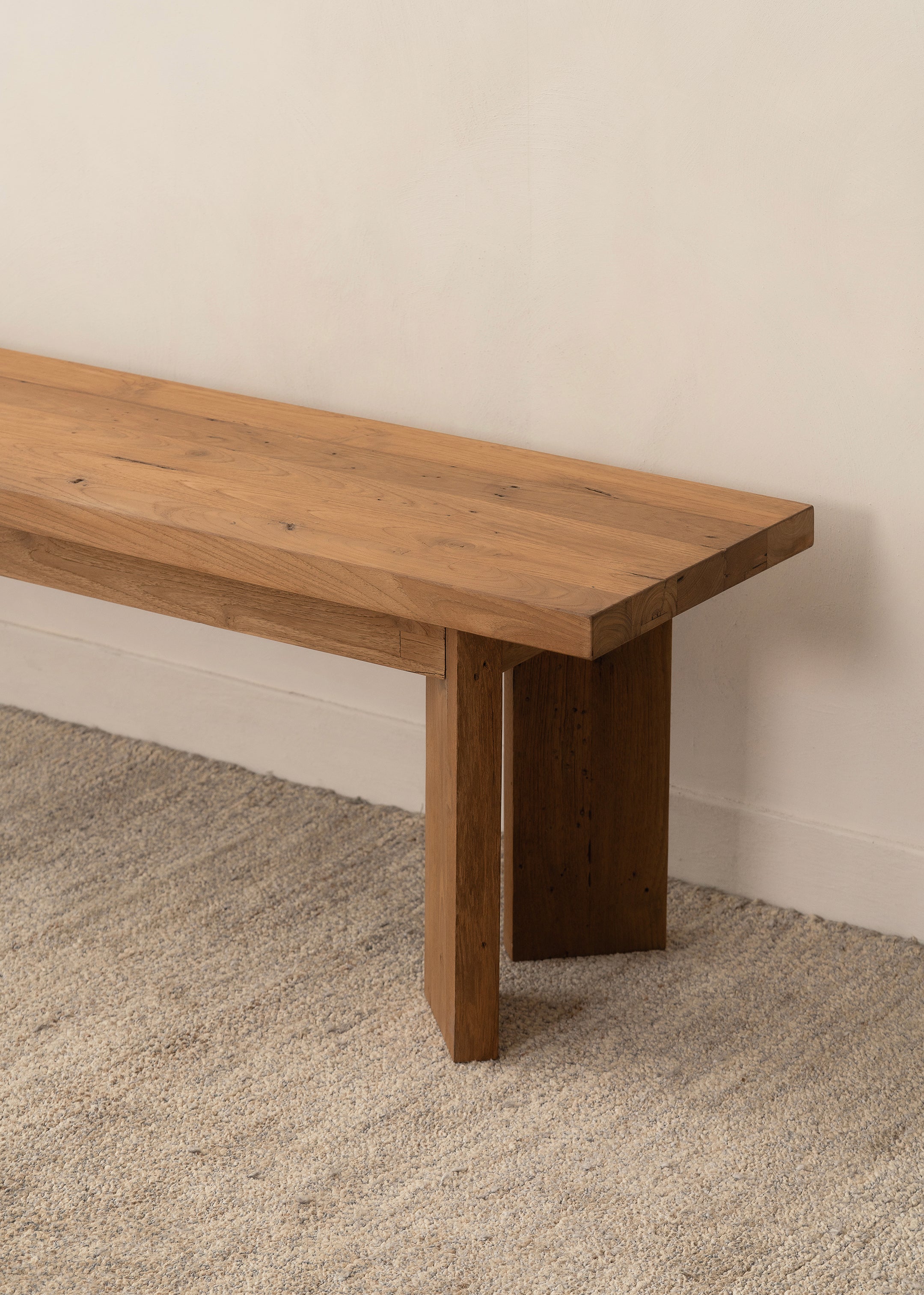 Neha Bench Seat