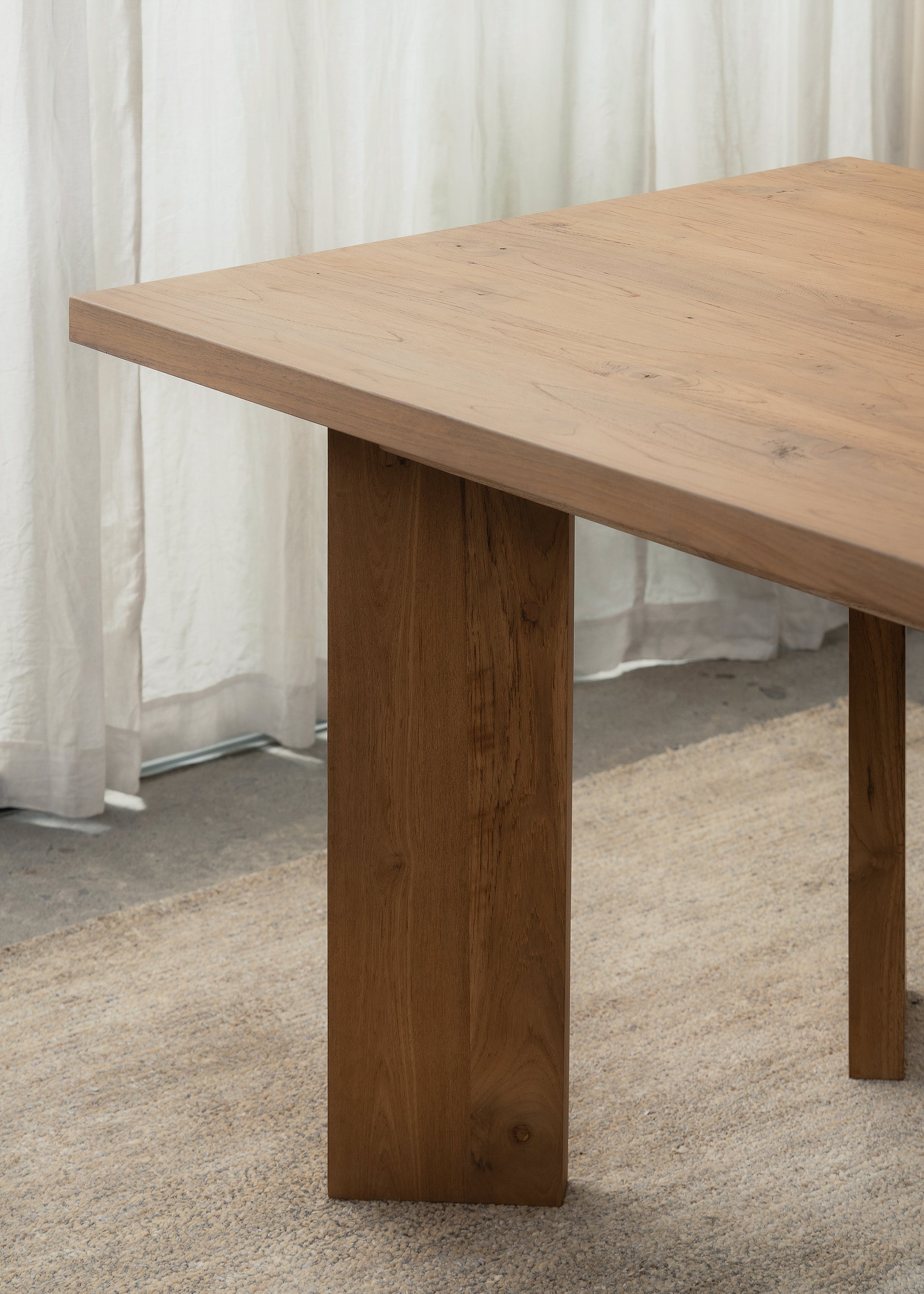 Neha Dining Table
