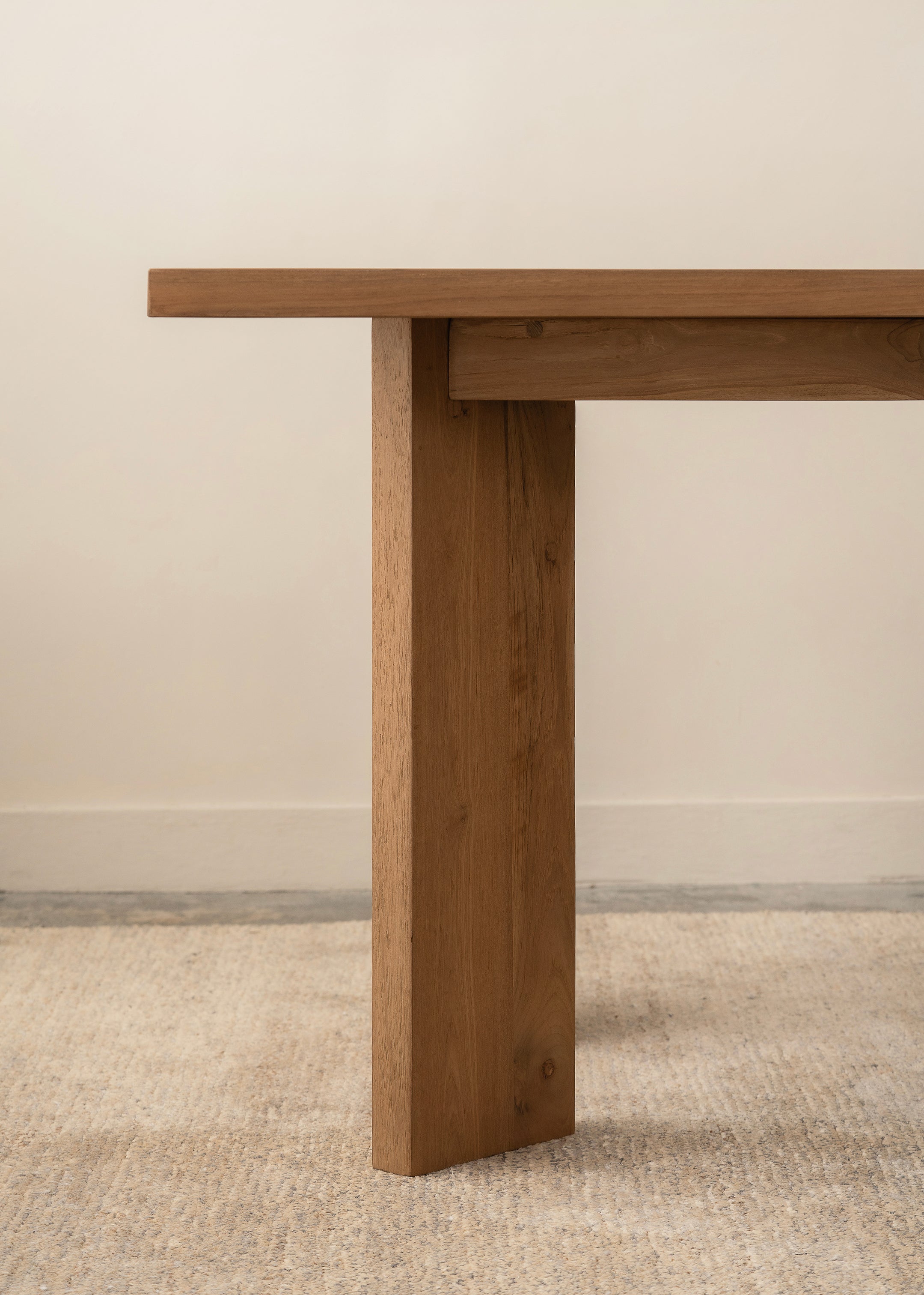 Neha Dining Table