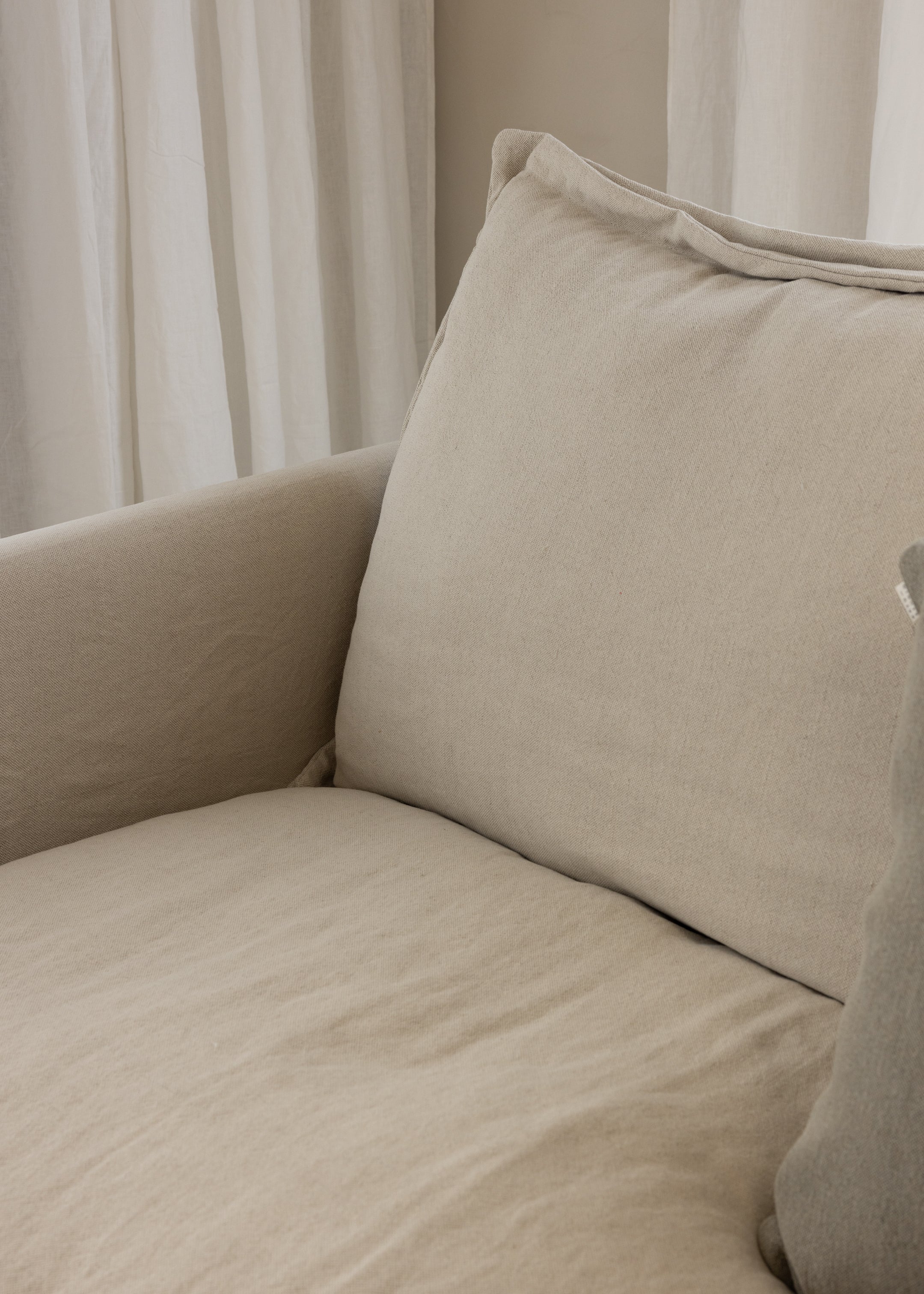Mia Modular Linen Sofa / Natural