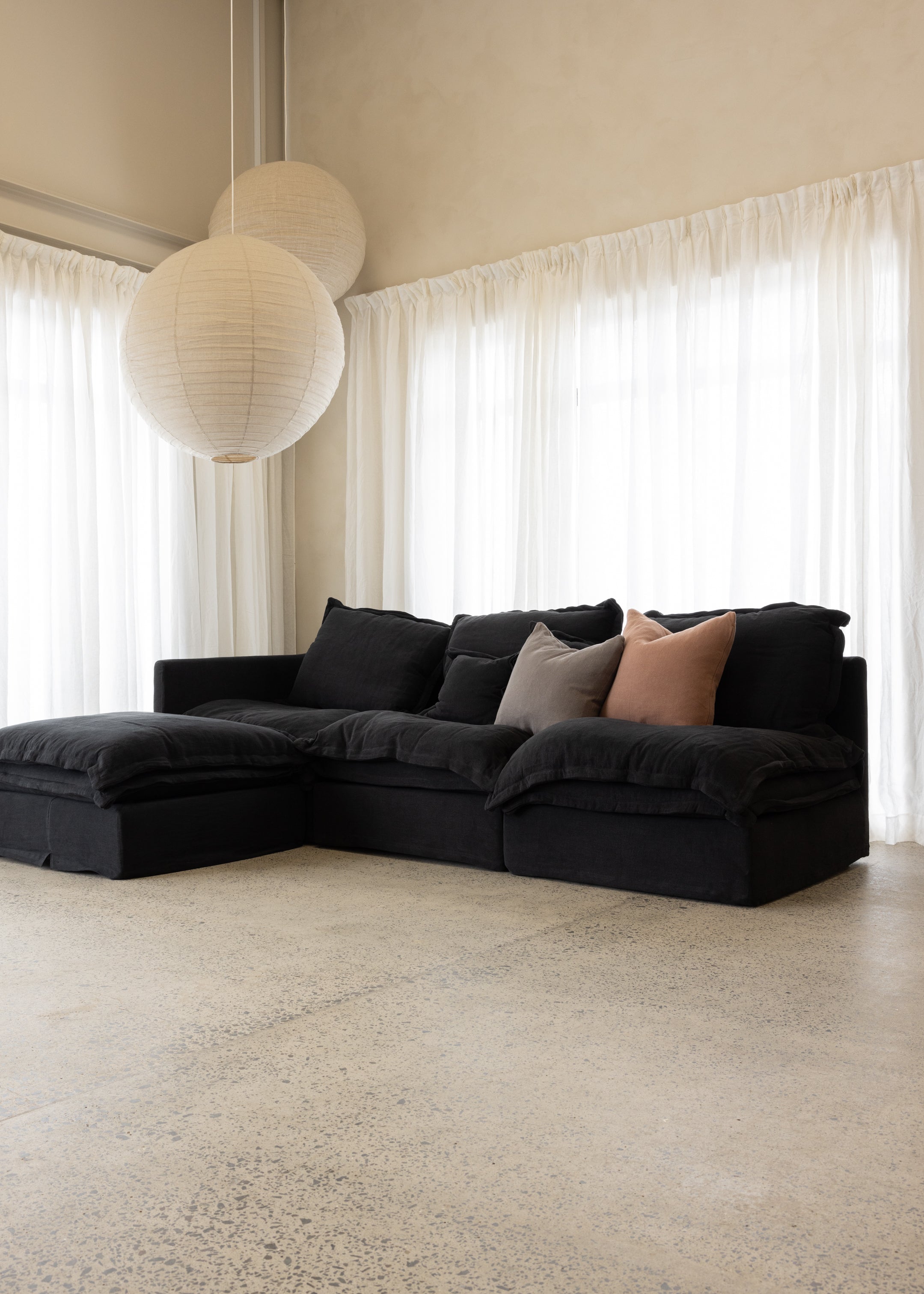 Mia Modular Linen Sofa / Ash