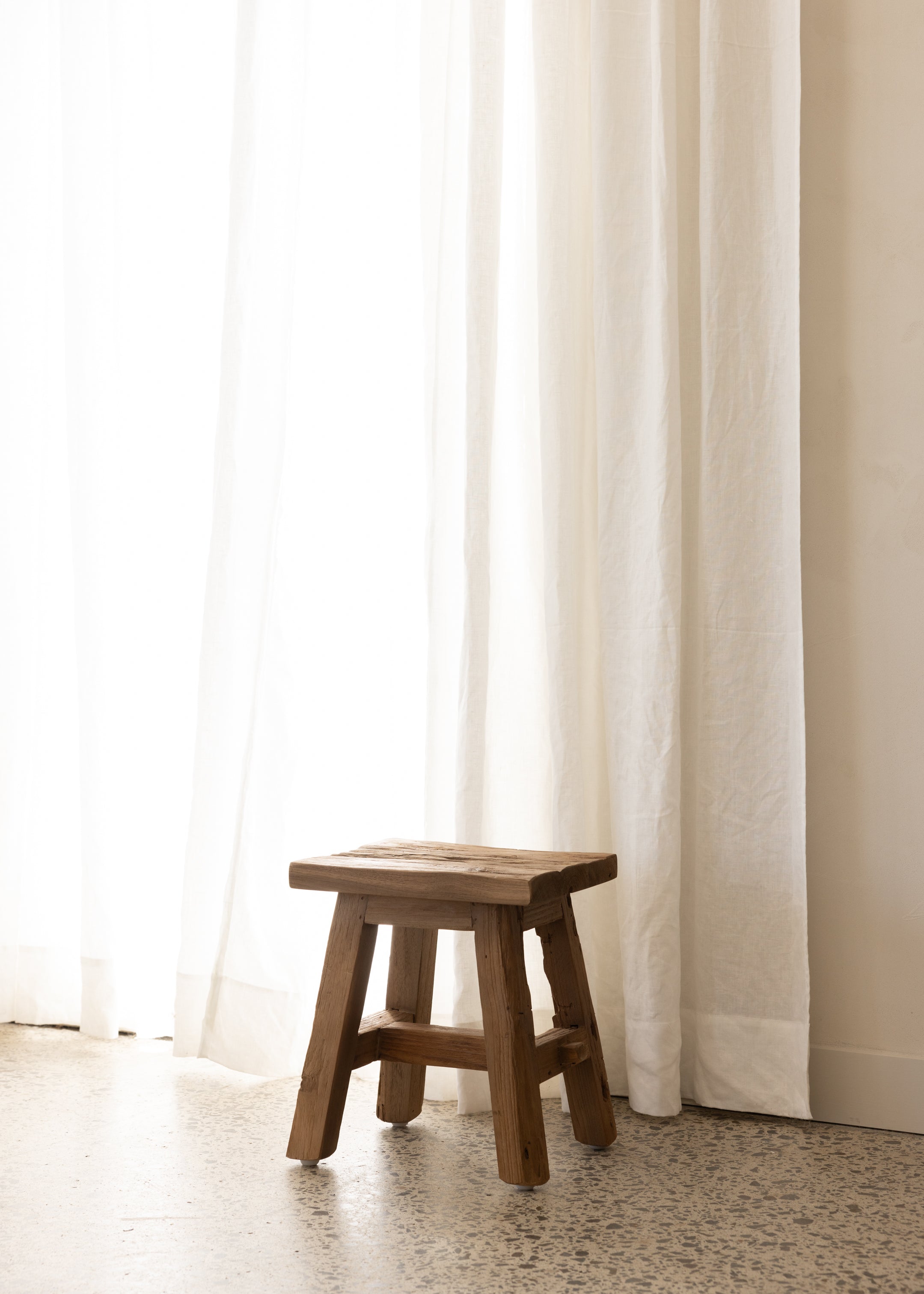 Bapak Stool / Dark Teak