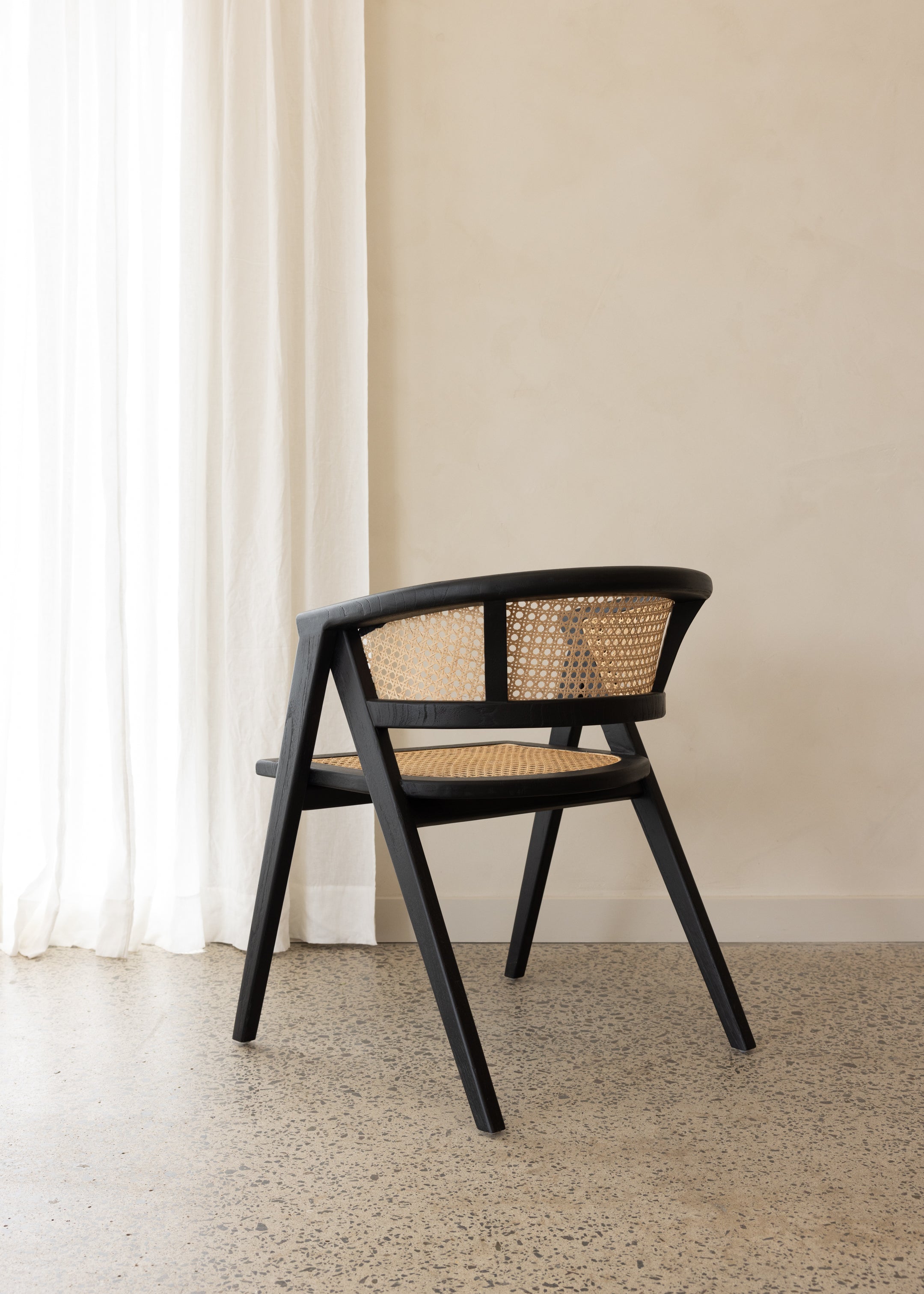 Clara Chair / Black