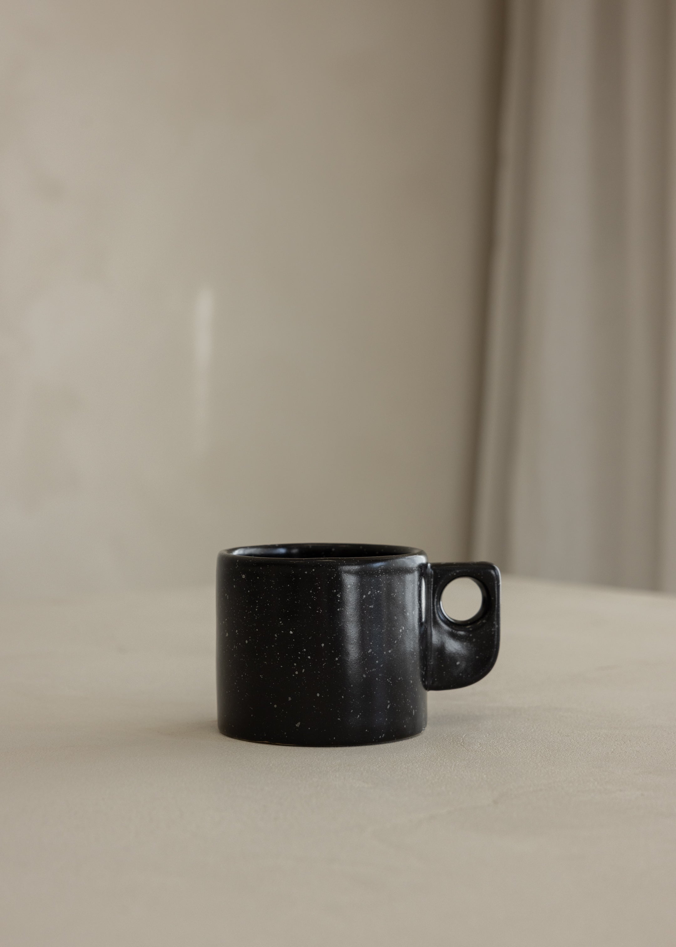 Akasa Cup / Speckled Black