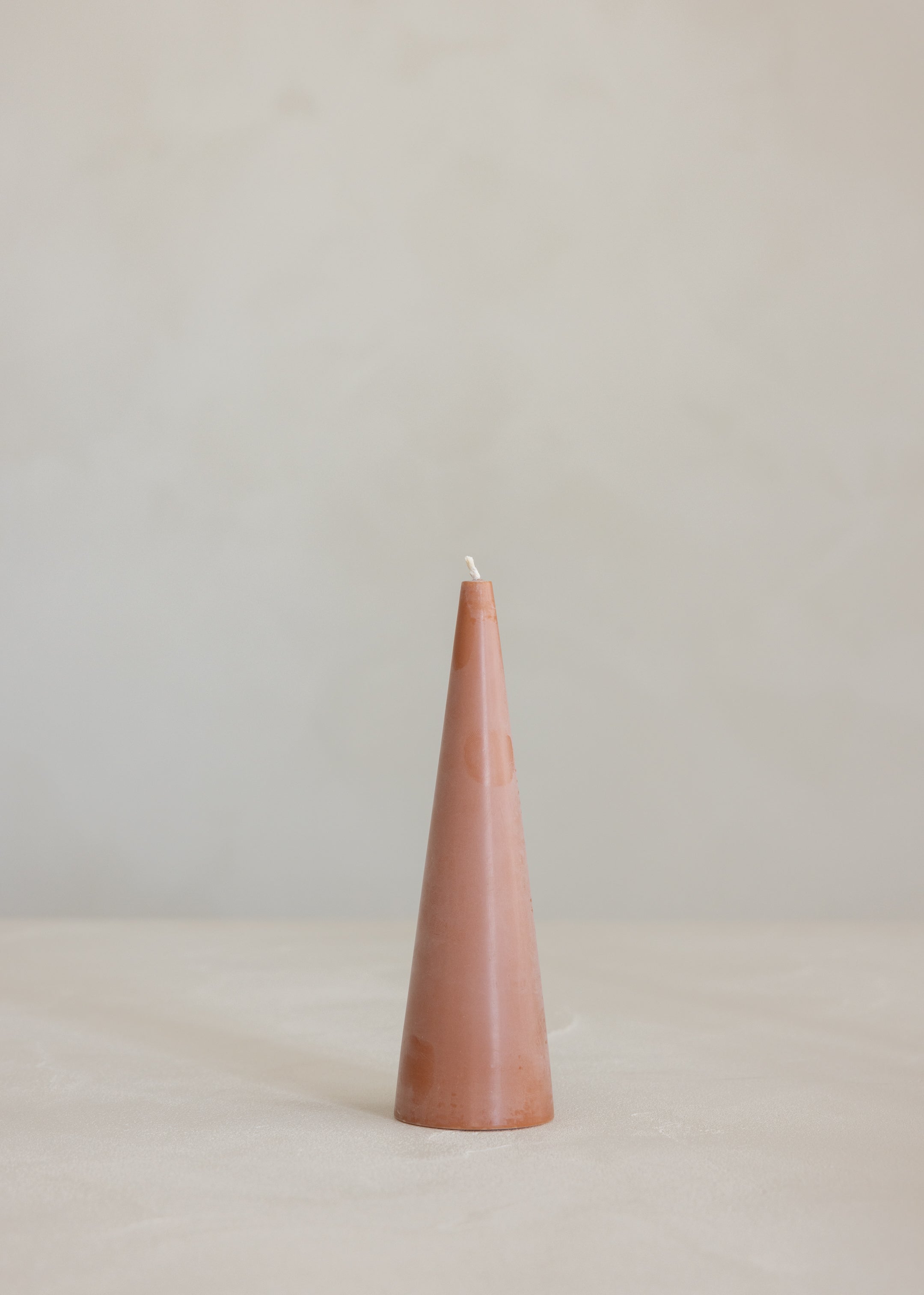 Cone Candle Small / Cognac