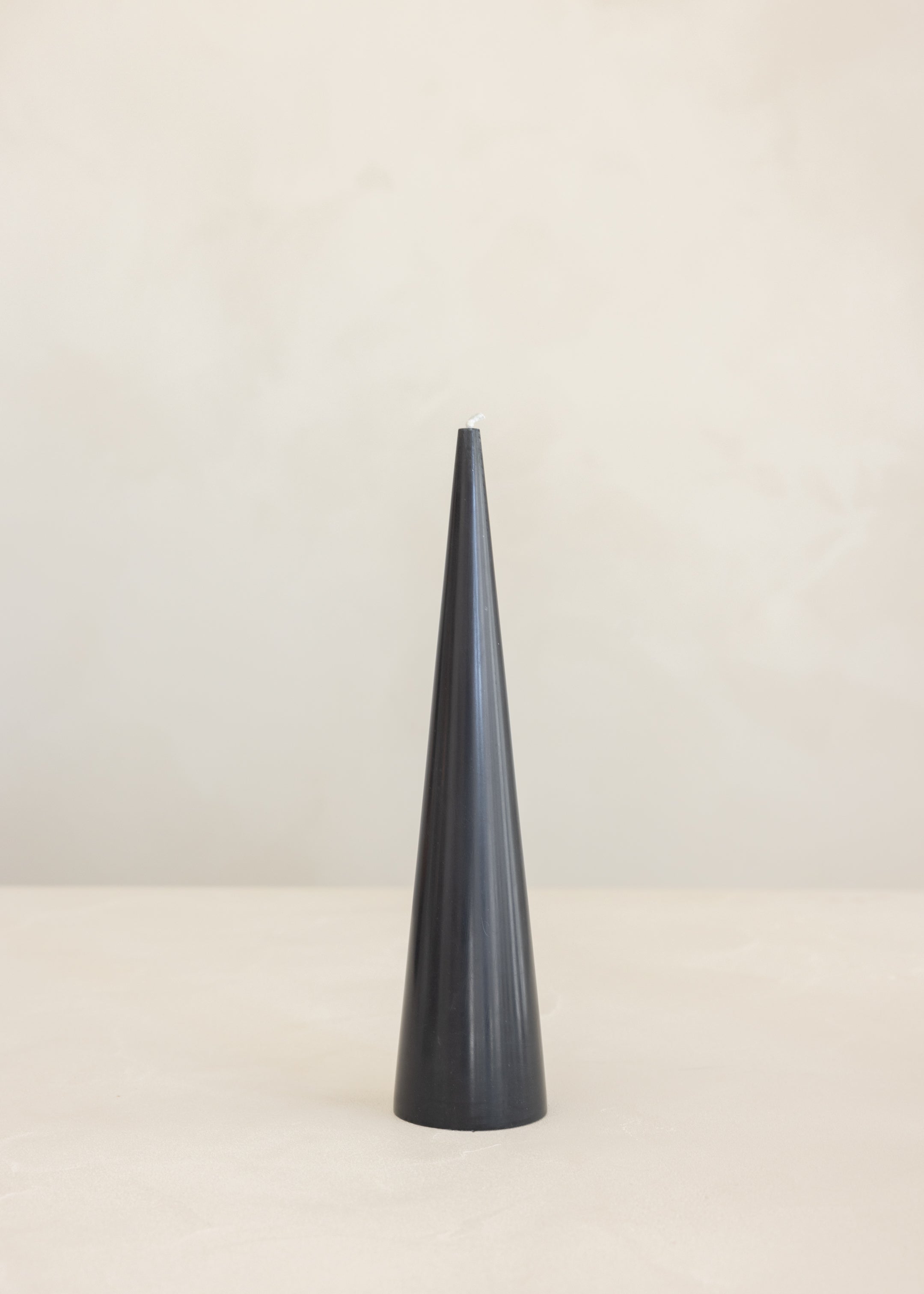 Cone Candle Large / Black