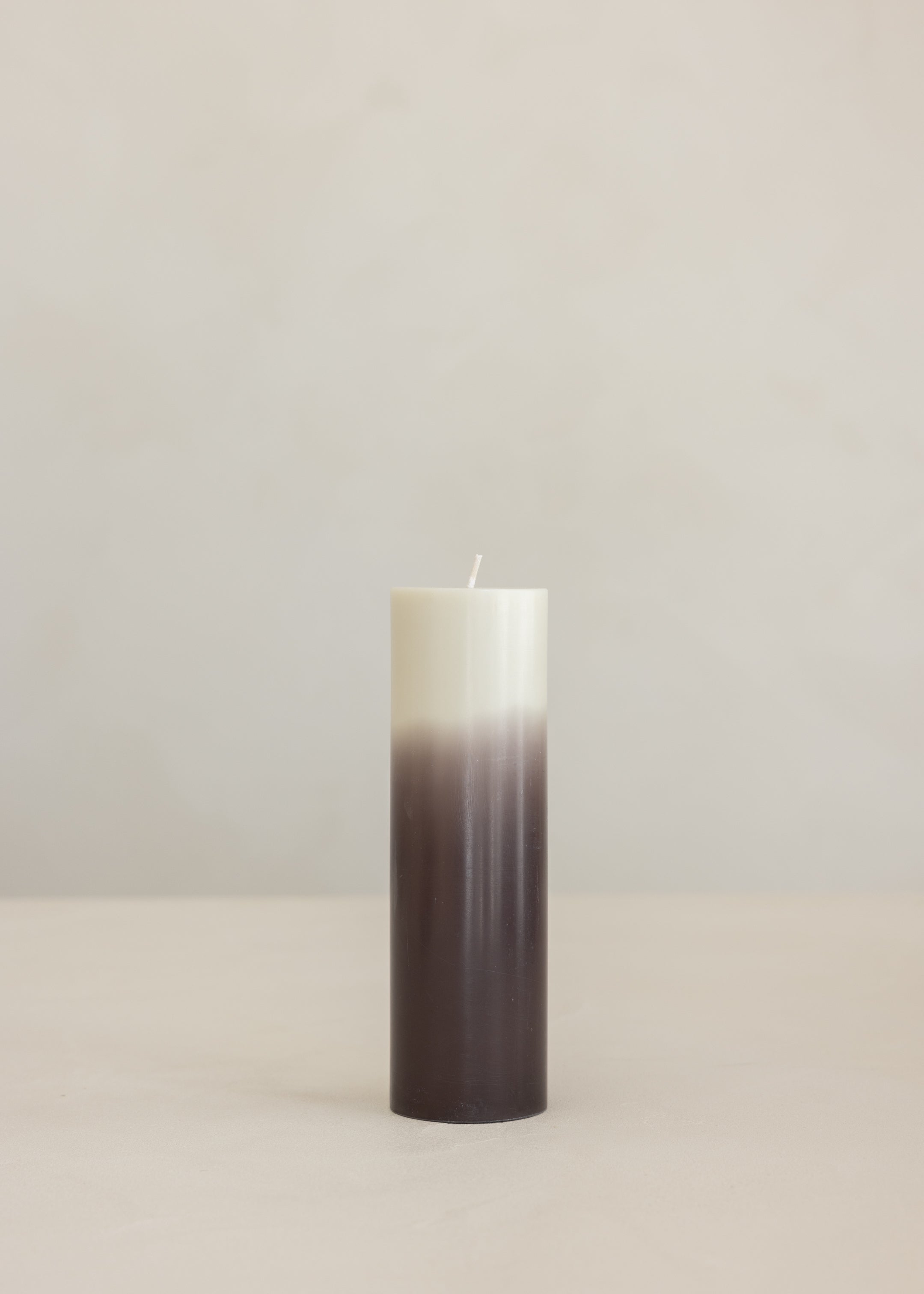 Ombre Candle Large / Dark Grey