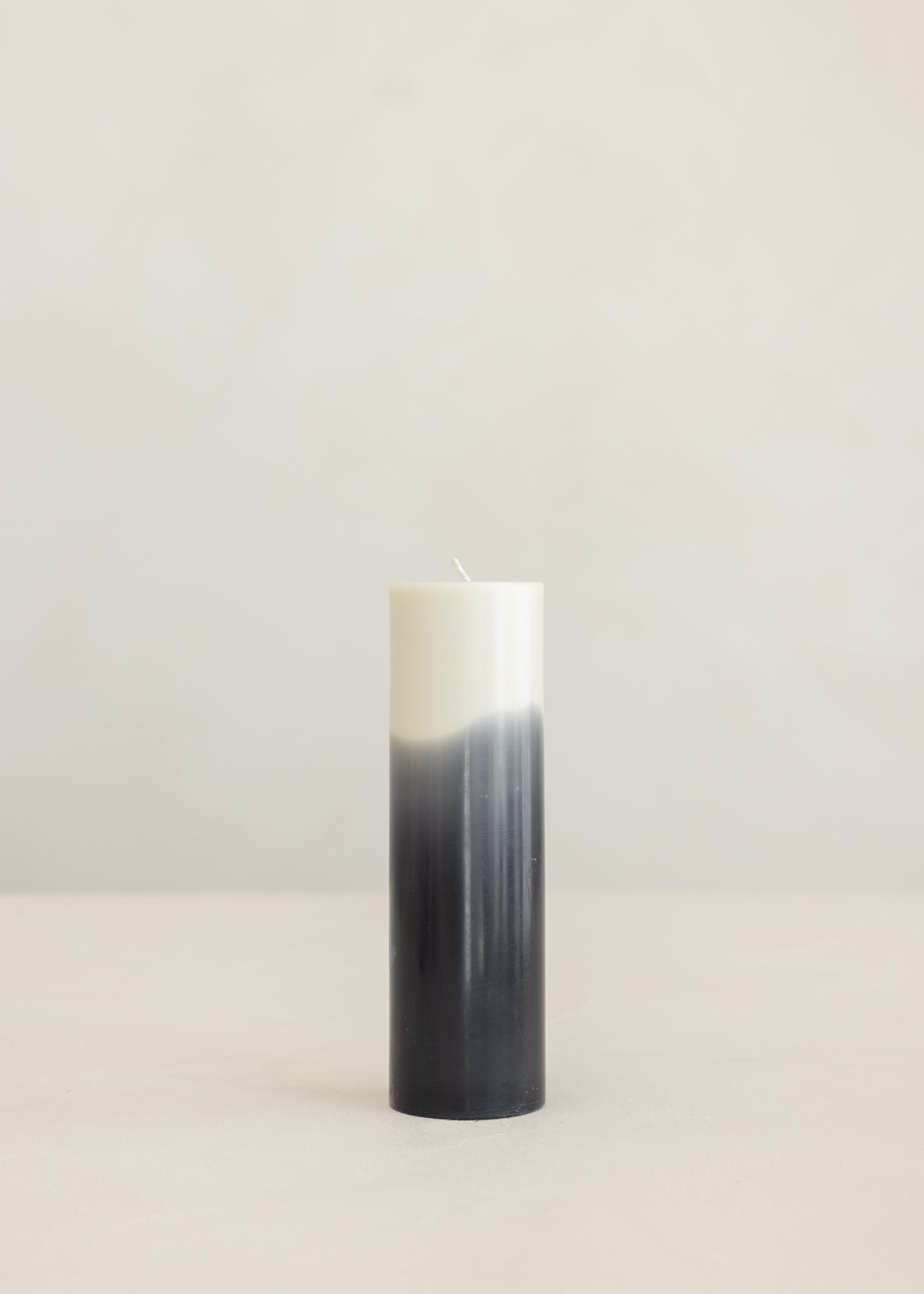 Ombre Candle Large / Black