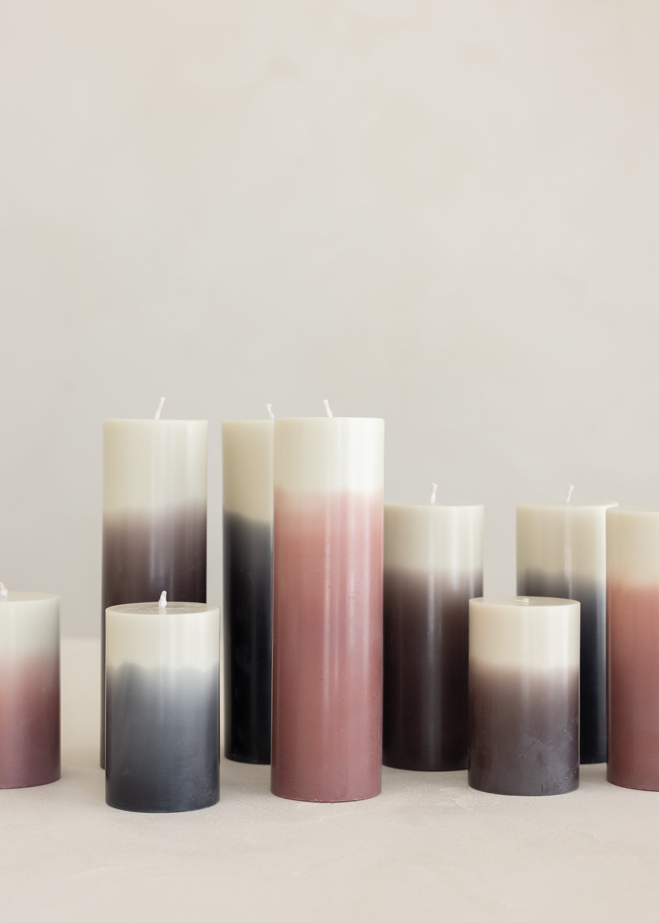Ombre Candle Large / Dark Grey