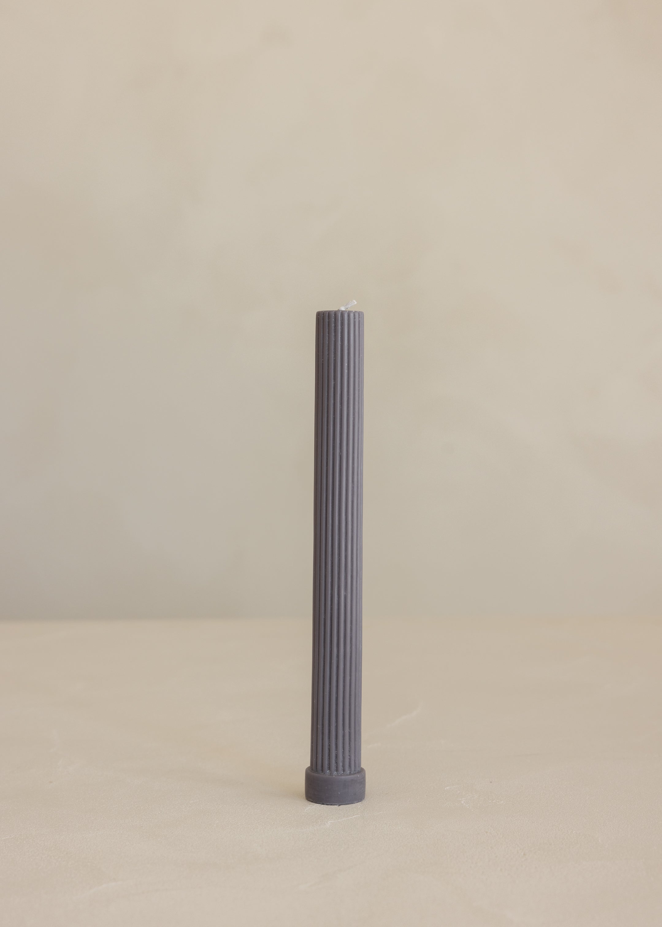 Lone Pillar Candle / Dark Grey