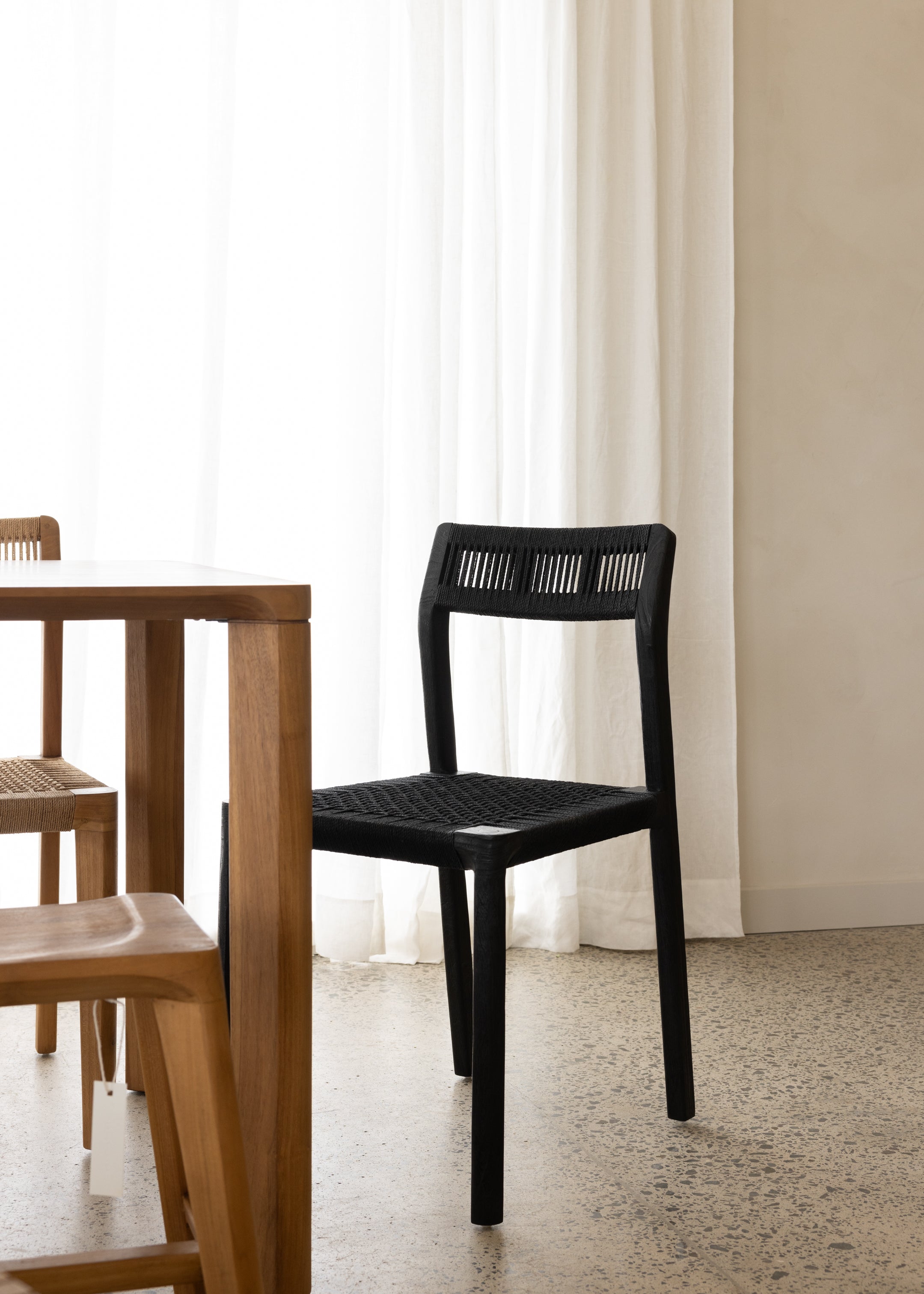Glide Dining Chair / Black Loom