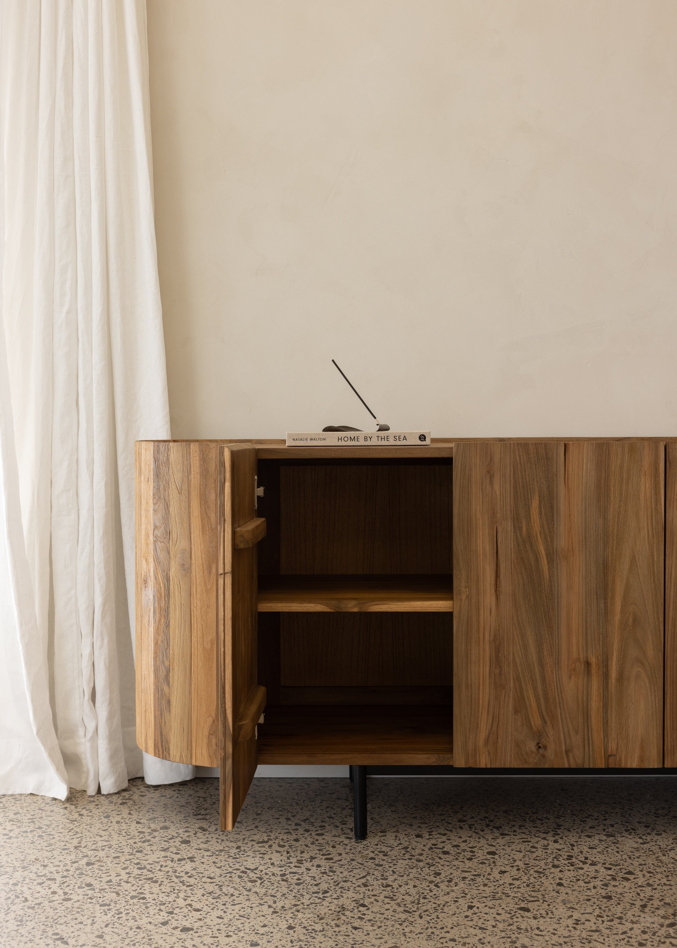 Kuno Sideboard / Natural