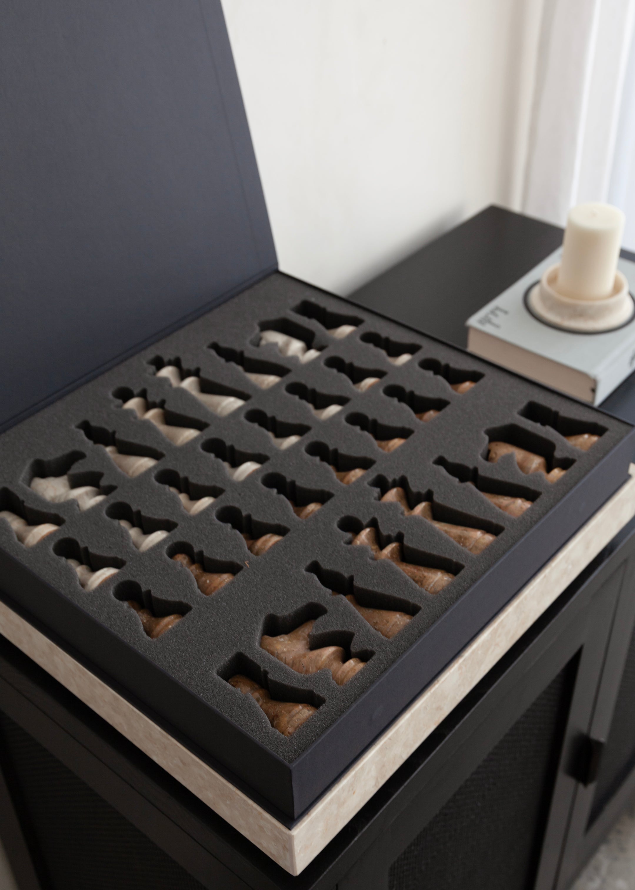 Maku Marble Chess Set / Cream and Terracotta