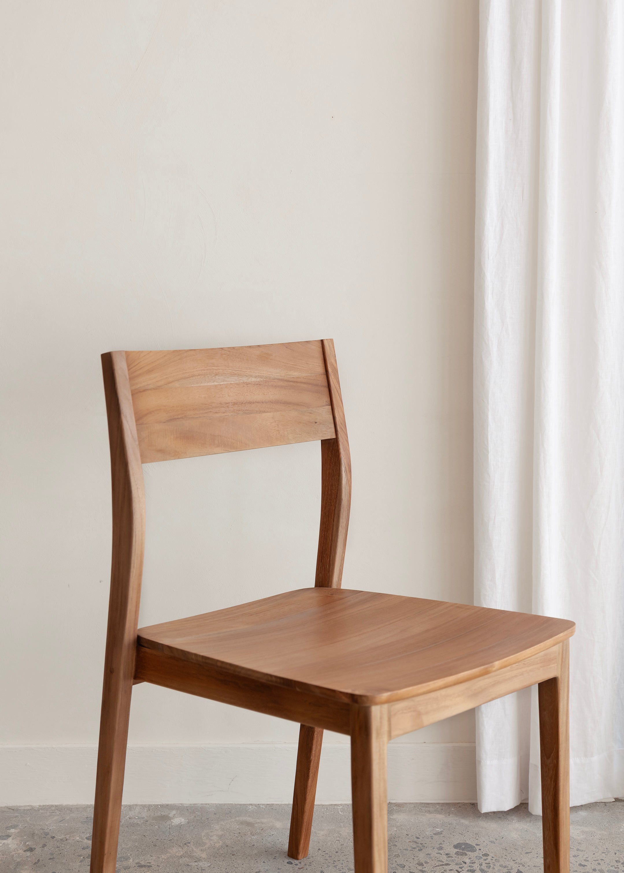 Mizu Dining Chair / Dark Teak