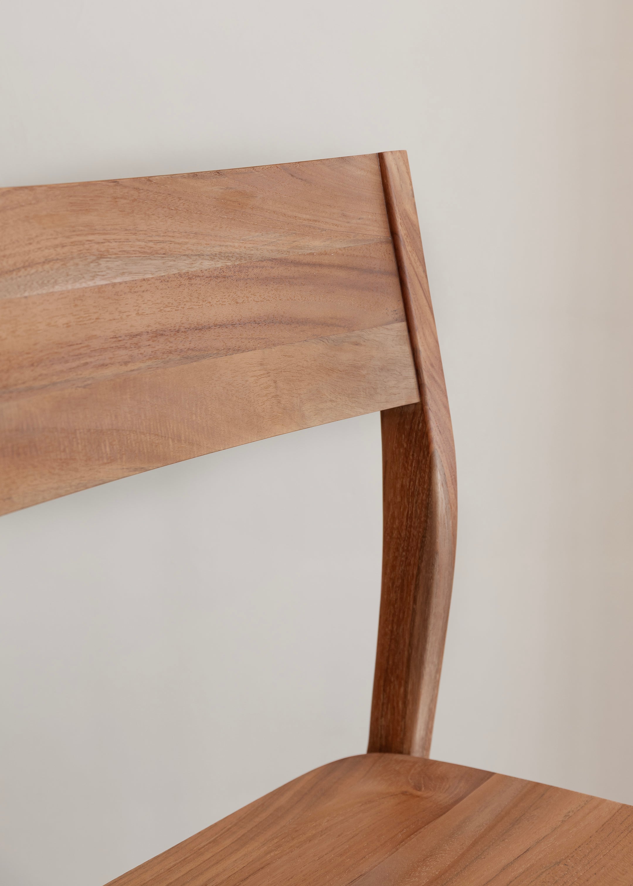 Mizu Dining Chair / Dark Teak