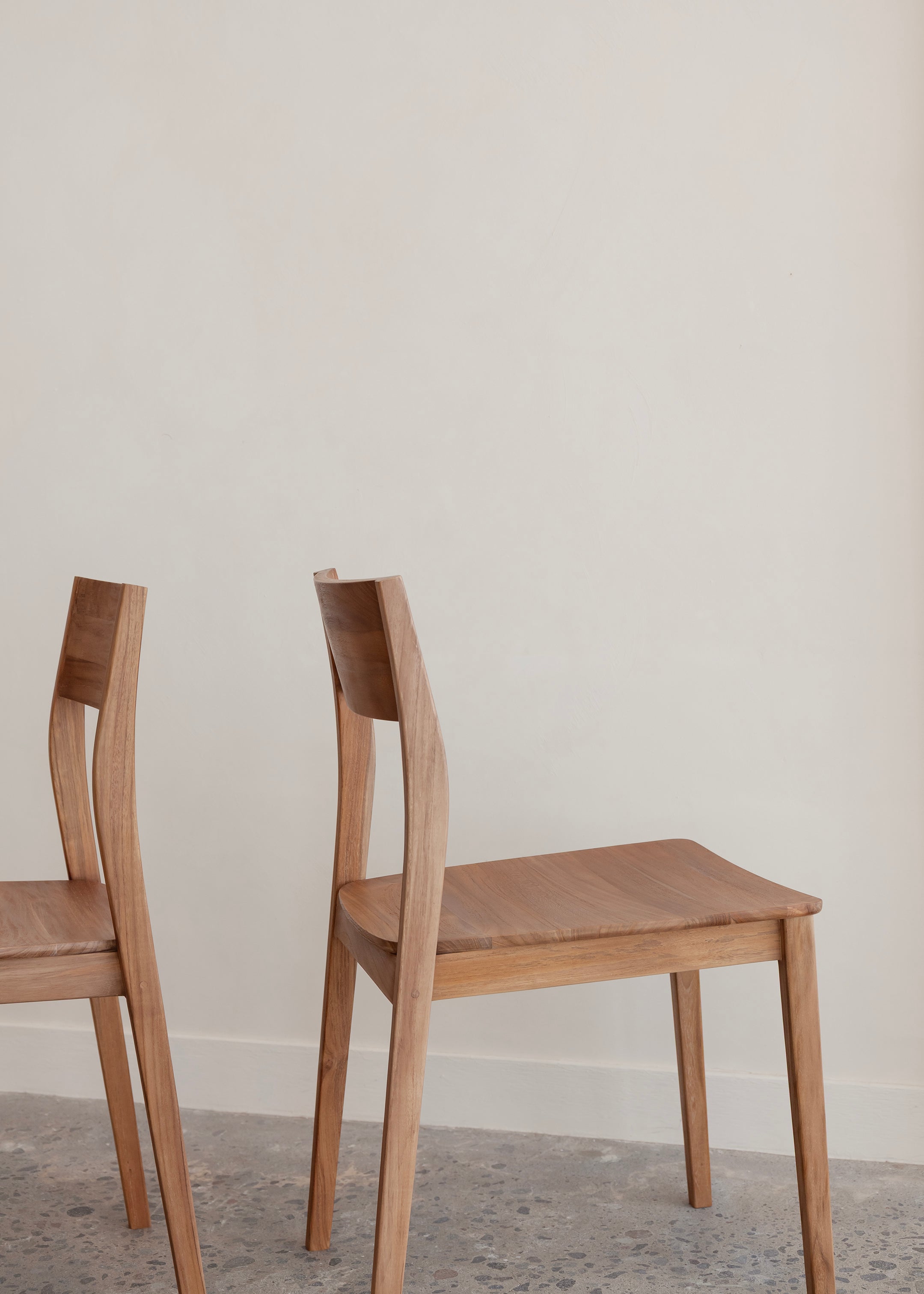 Mizu Dining Chair / Dark Teak