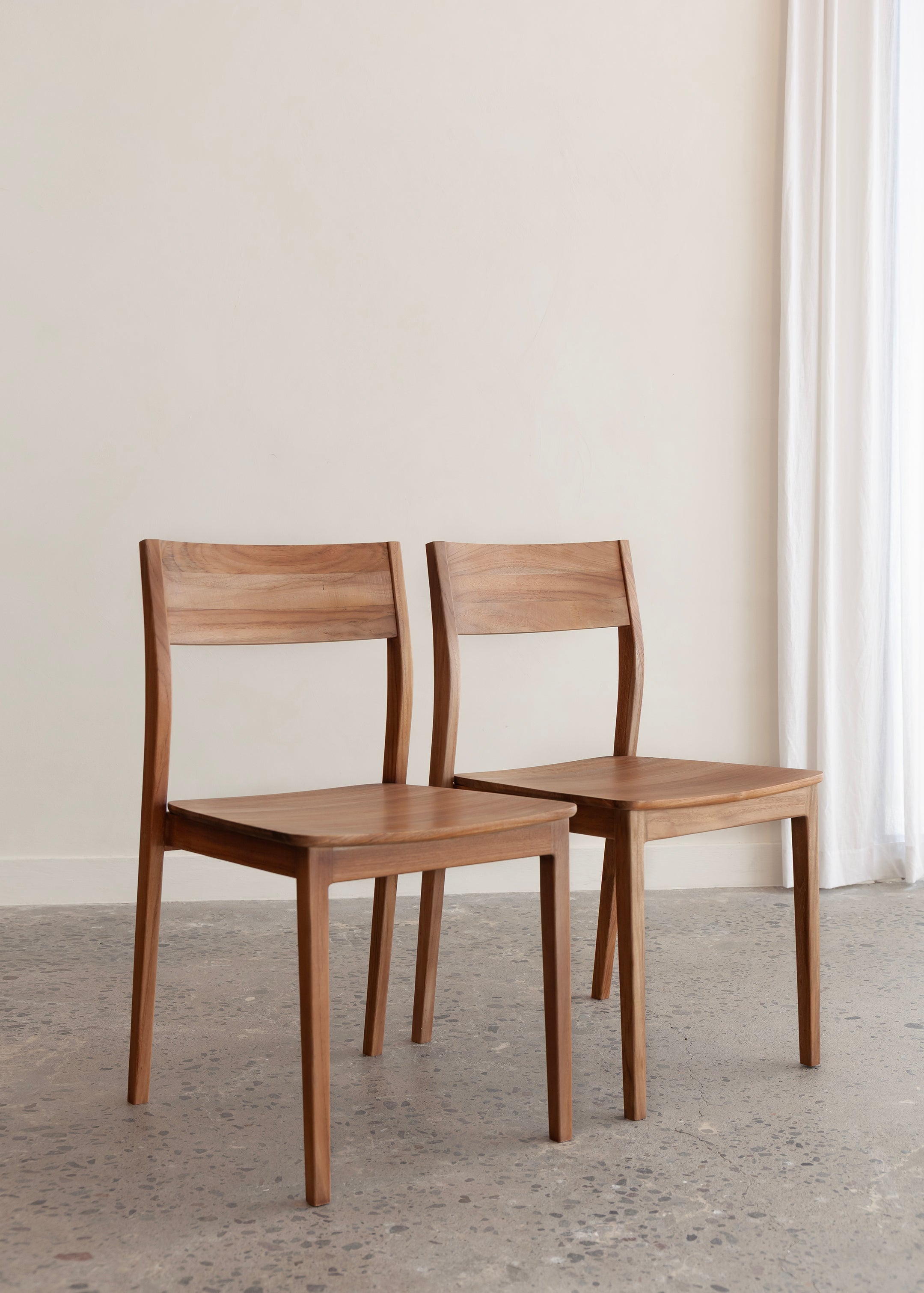 Mizu Dining Chair / Dark Teak