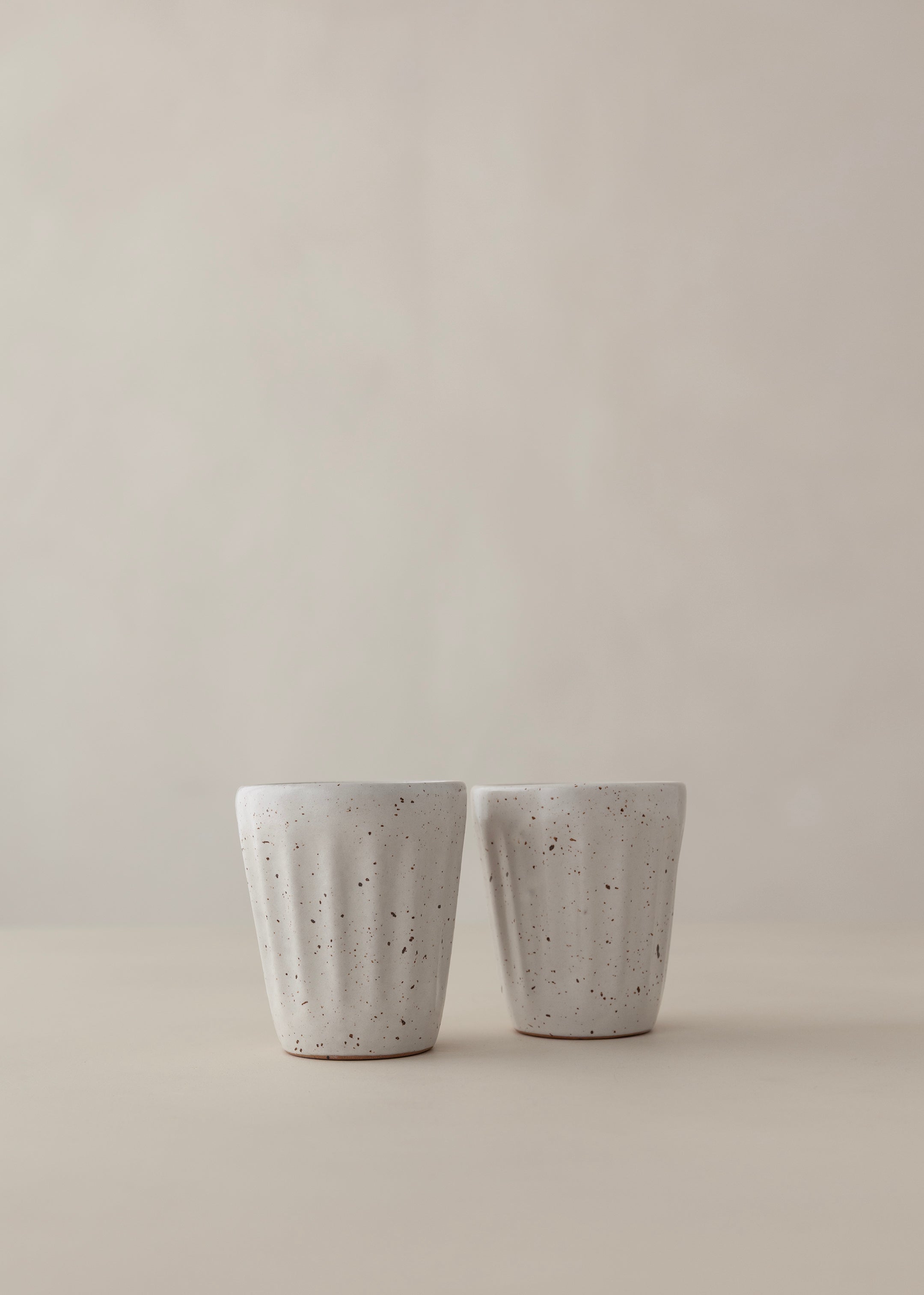Nila Cup Set of 2 / Speckled White
