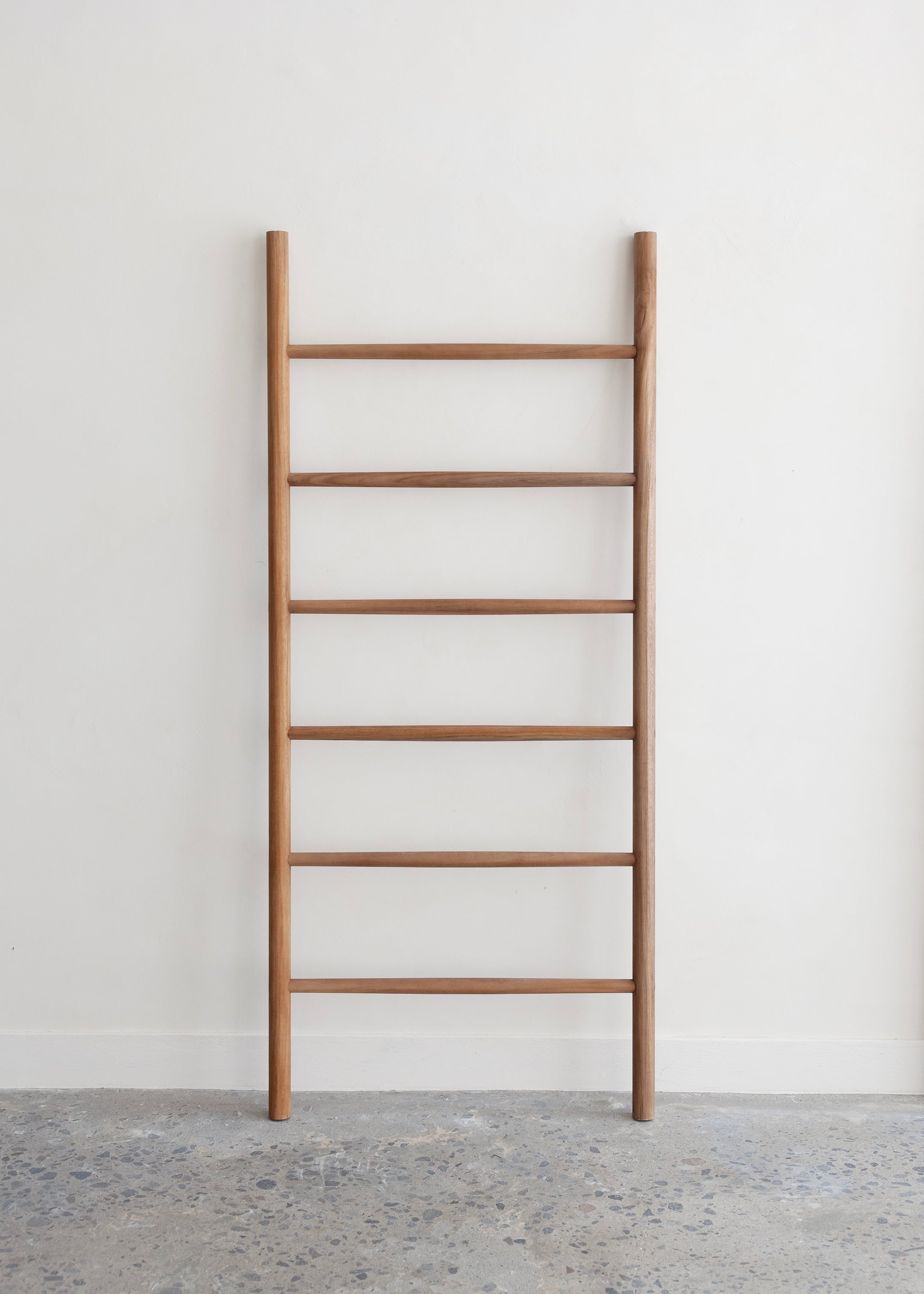 Nobu Towel Ladder / Dark Teak