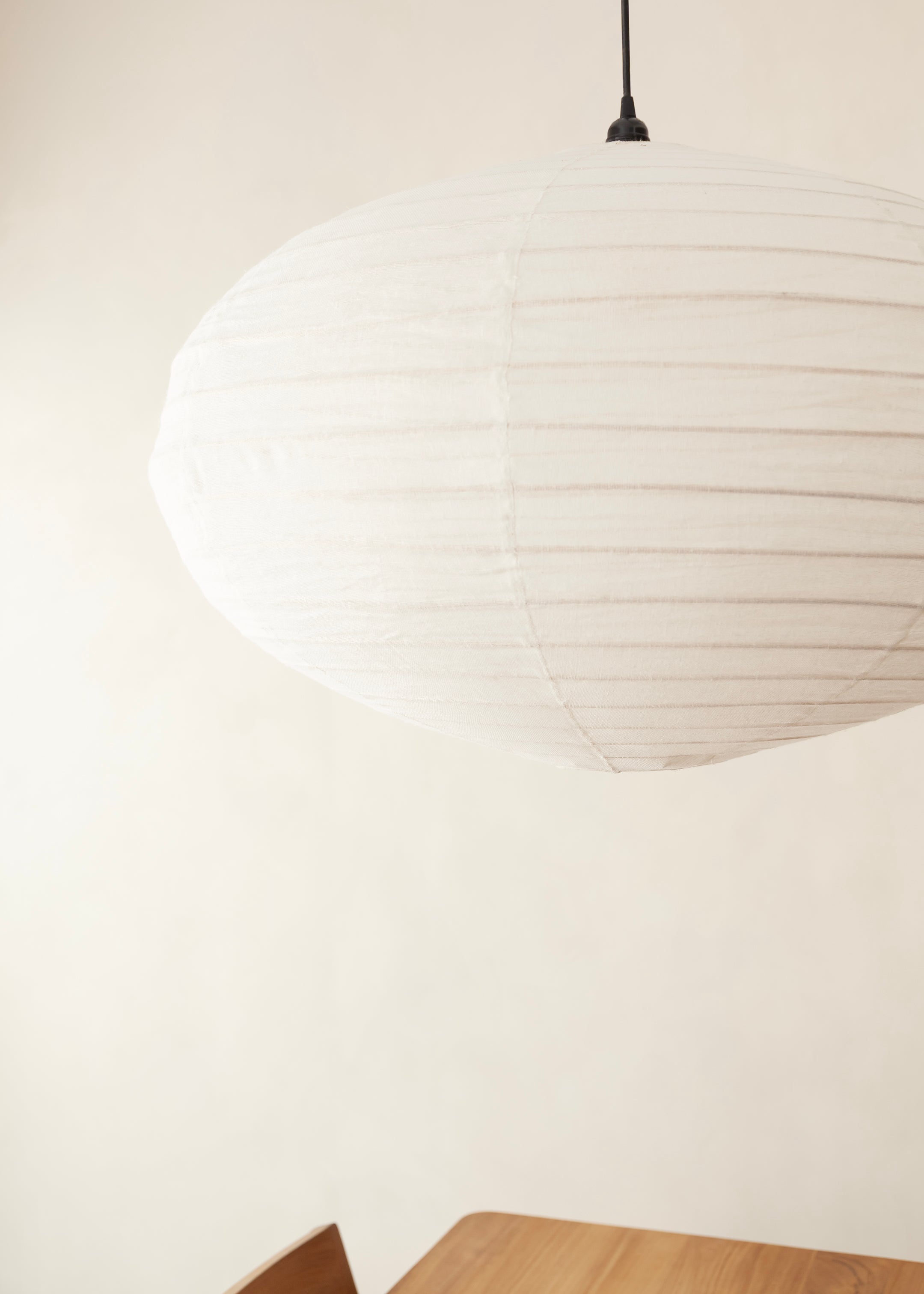 Oval Linen Lantern / Off  White