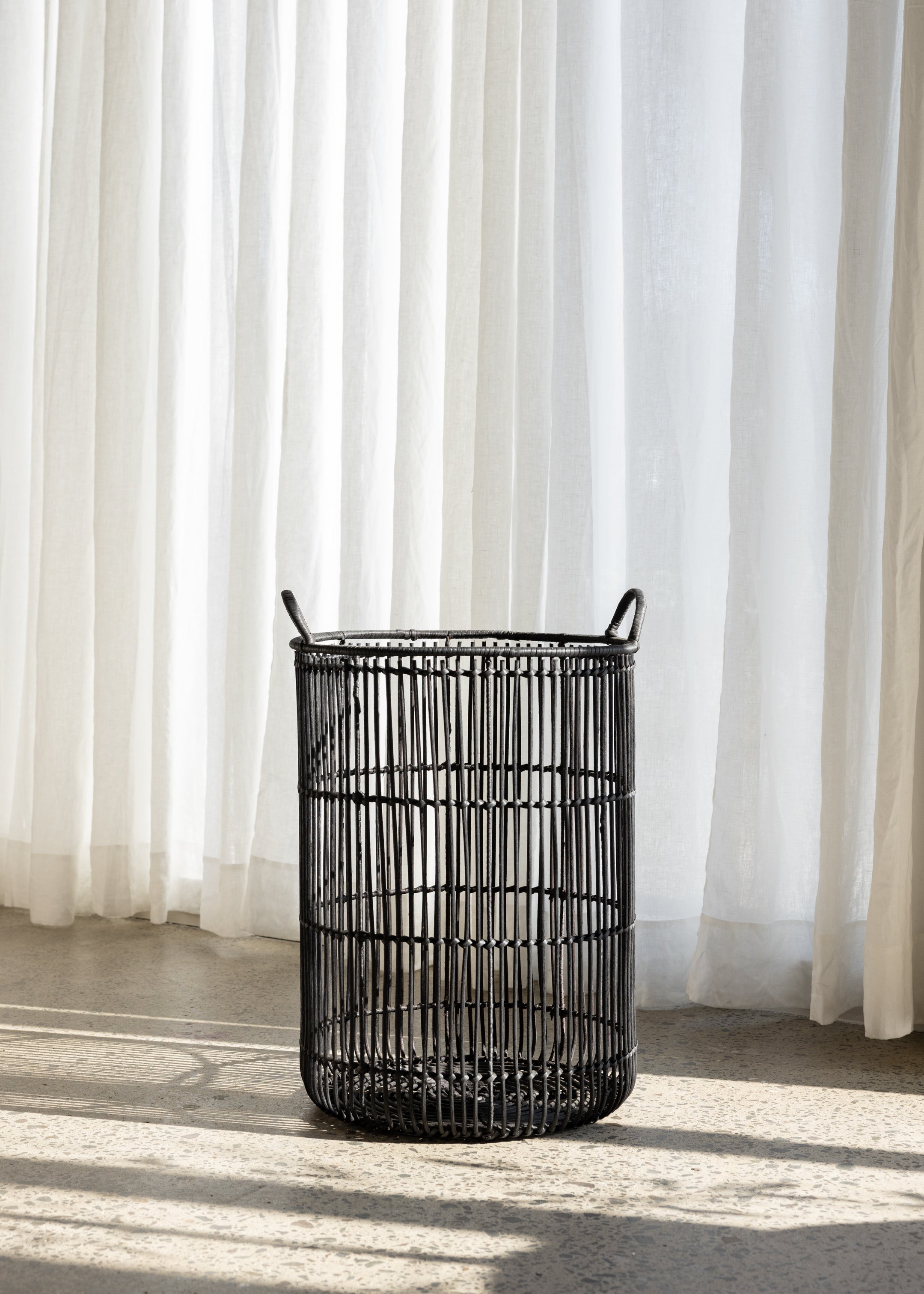 Kaia Rattan Basket Large / Charcoal