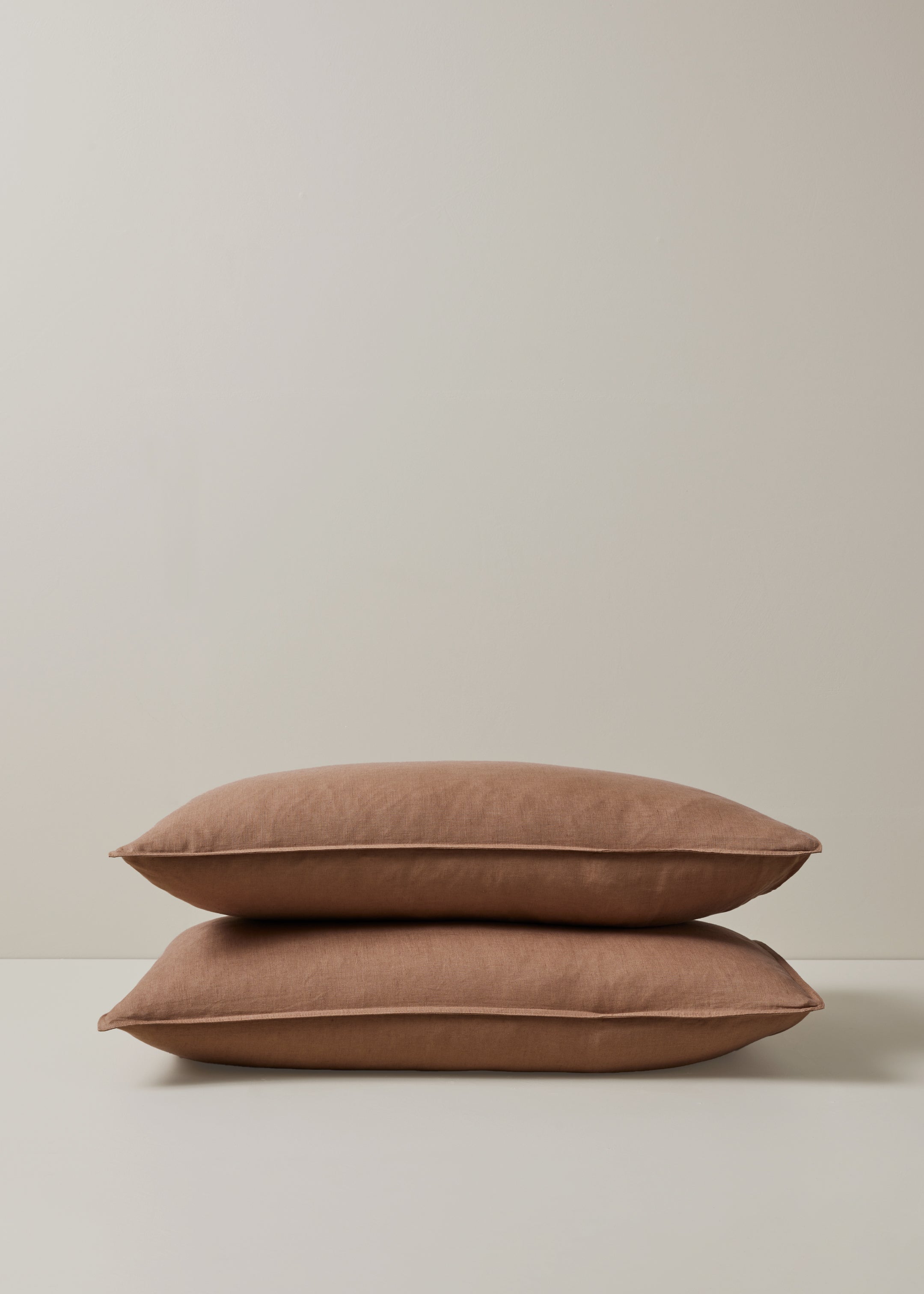 Ravello Standard Pillowcases / Biscuit