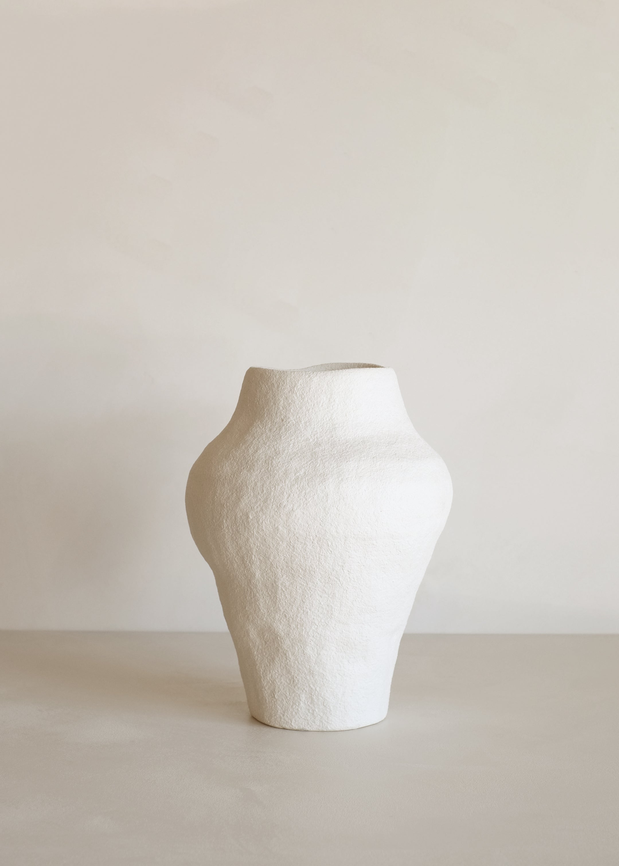 Ryder Vessel / Off White