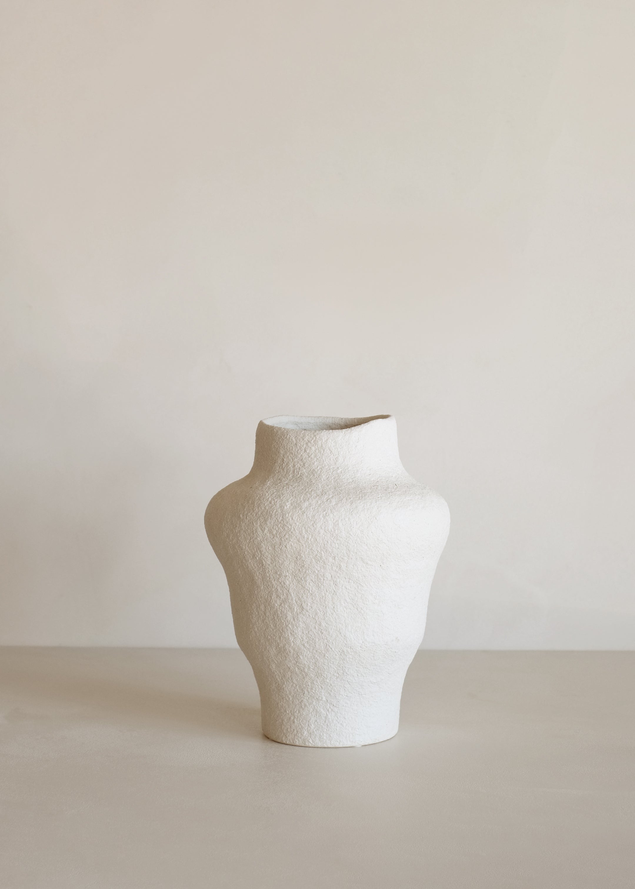 Ryder Vessel / Off White