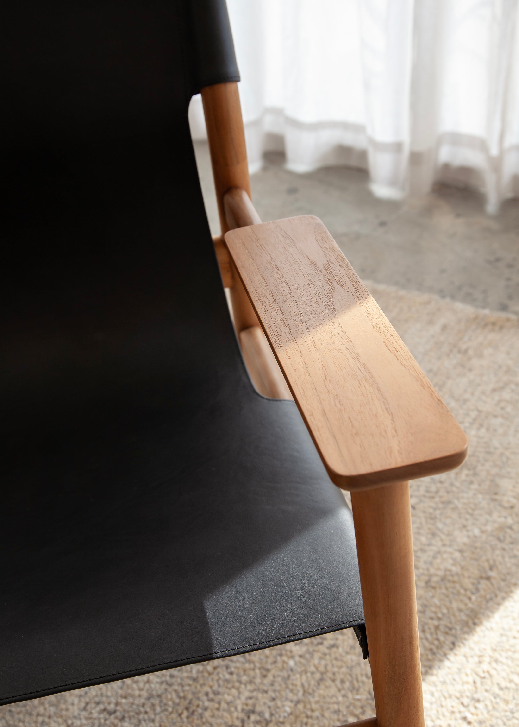 Sana Leather Chair / Black