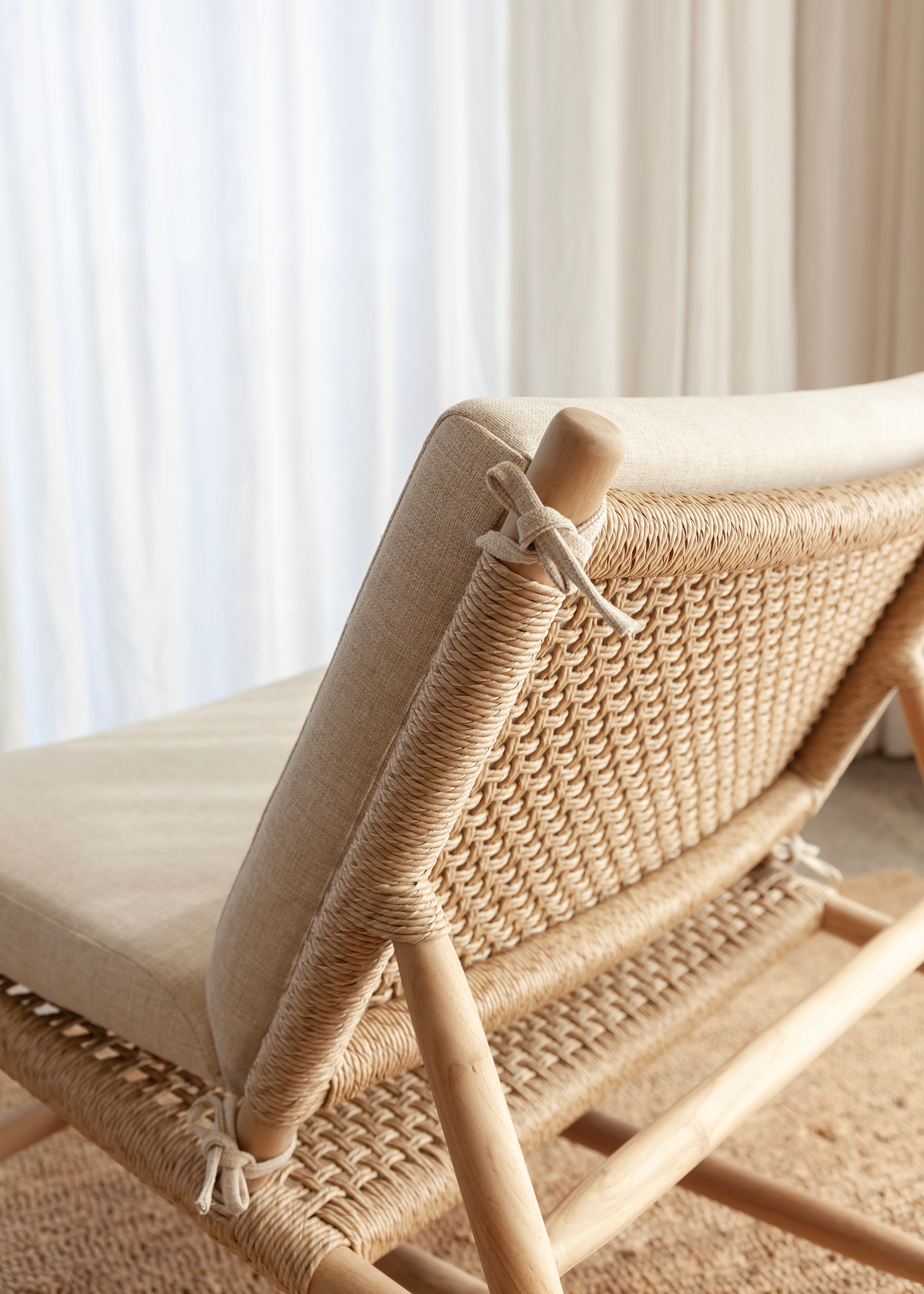 Siang Occasional Teak Chair / Outdoor