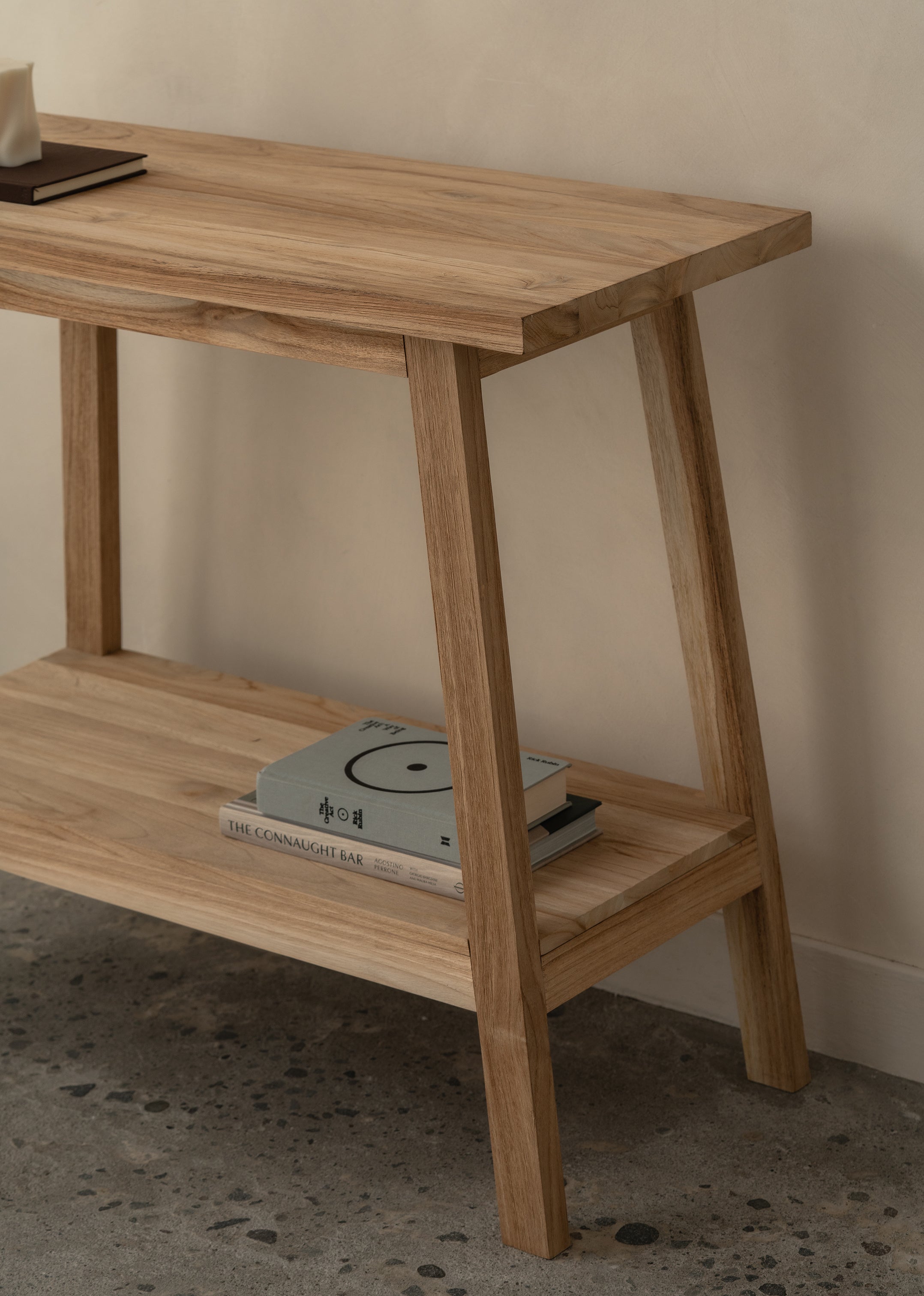 Sadie Console / Natural