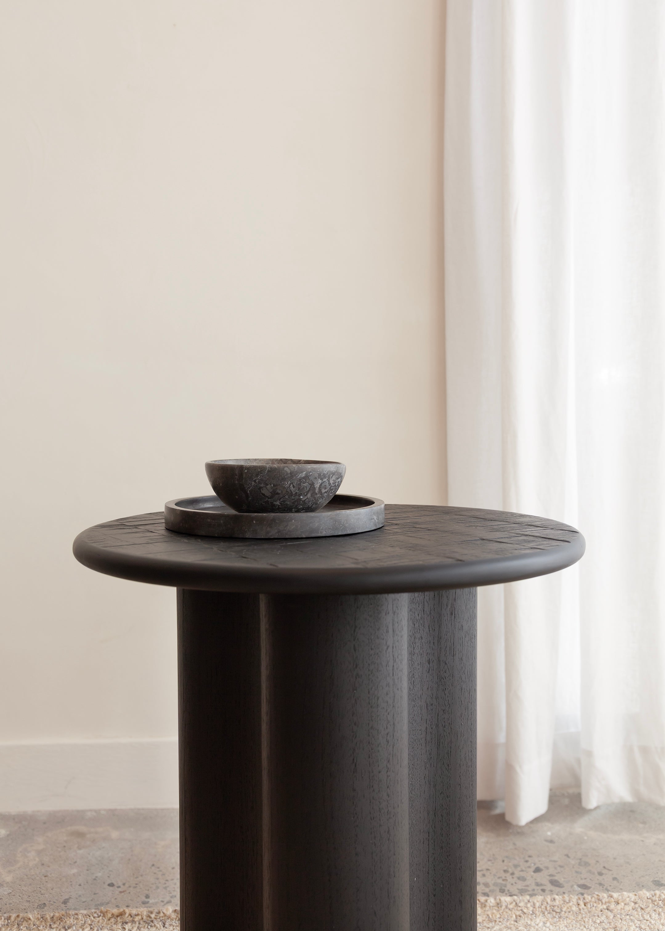 Suko Side Table / Black
