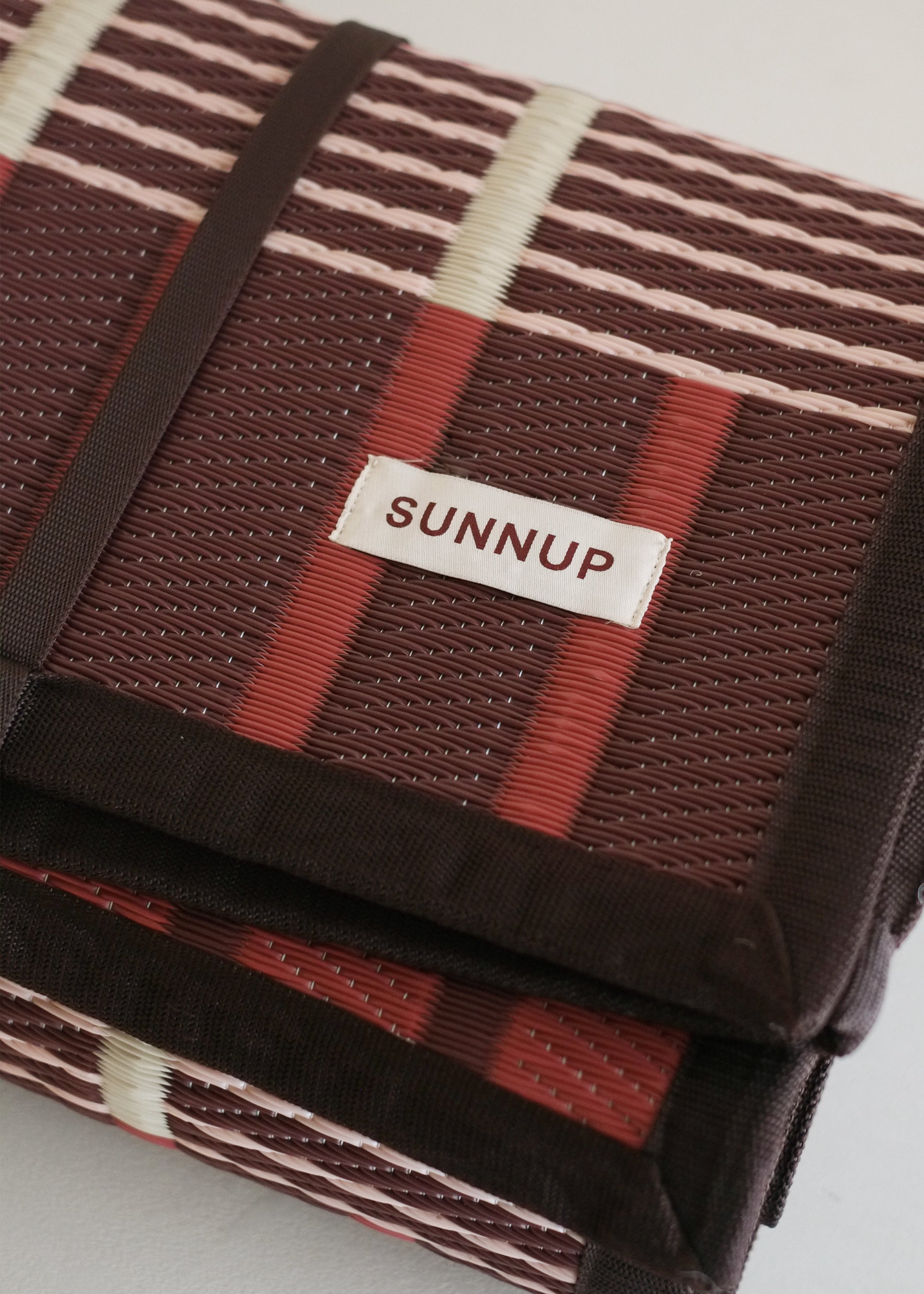 Sunnup Outdoor Mat / Ember