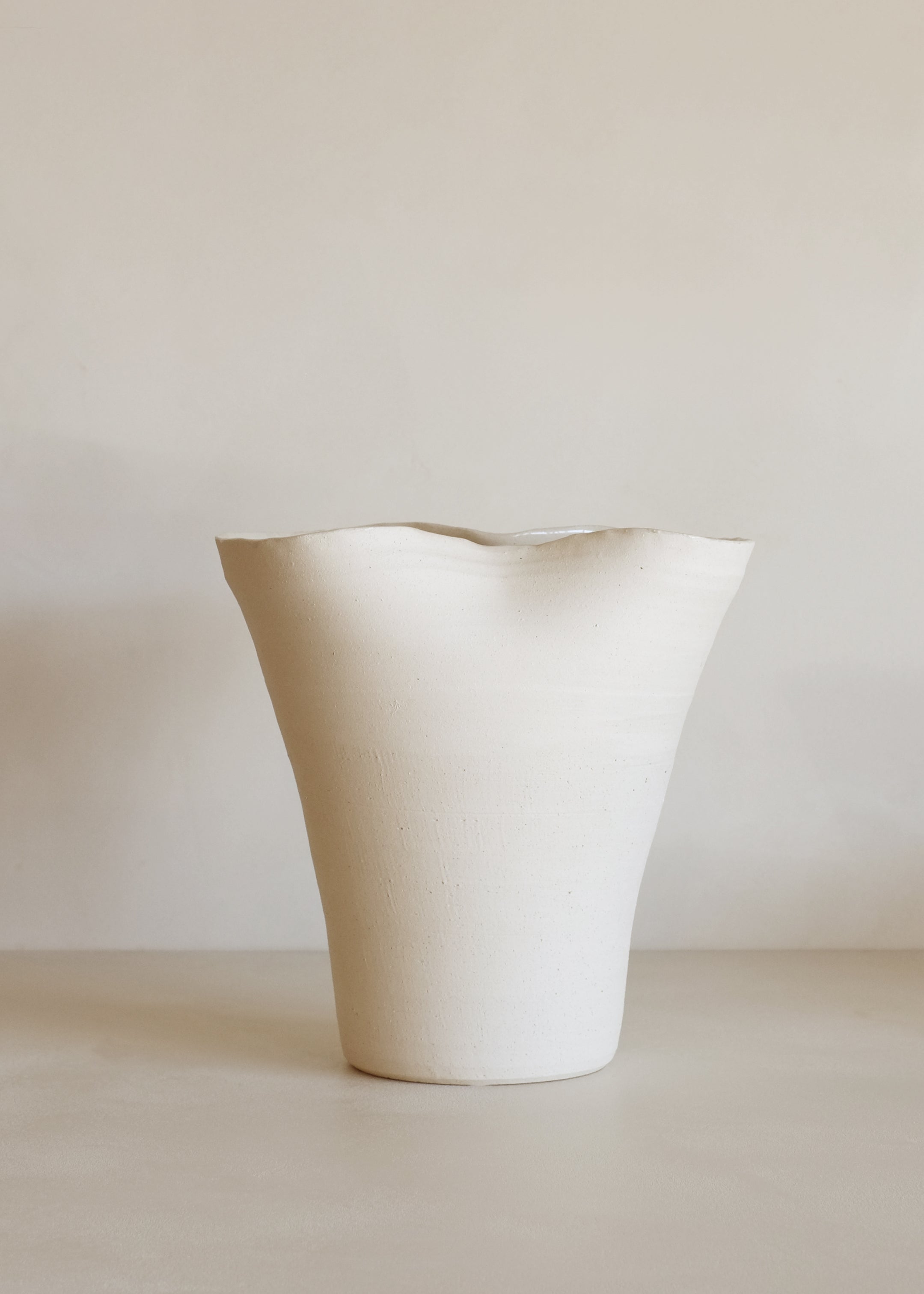 Talia Vessel High / Off White