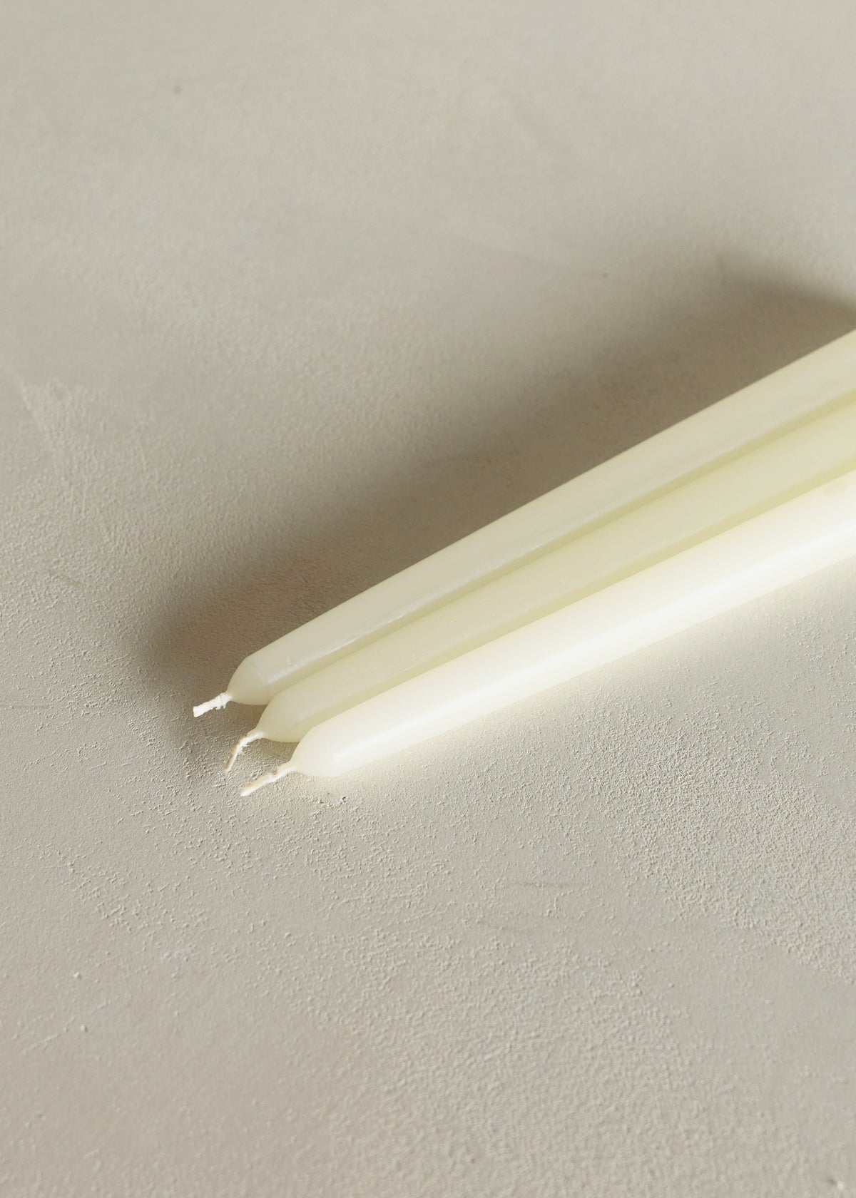 Taper Candle Set of 3 / Ivory