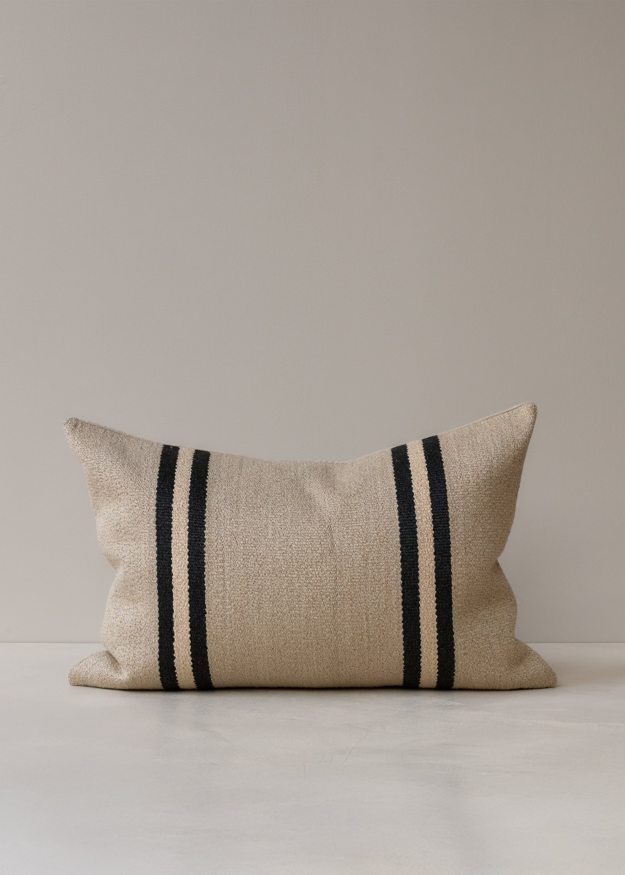Mila Cushion Cover / Oyster