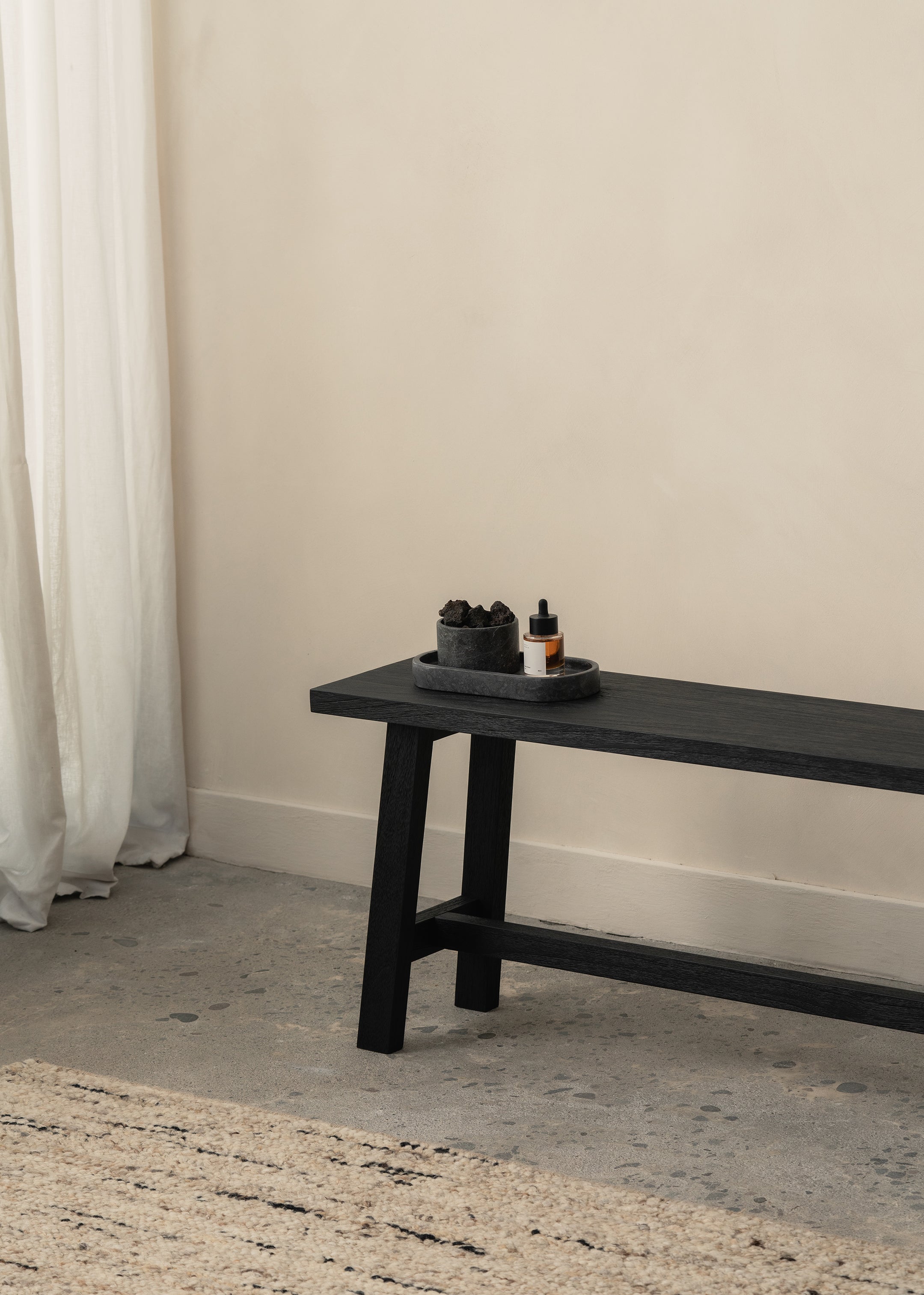 Jacob Bench / Black